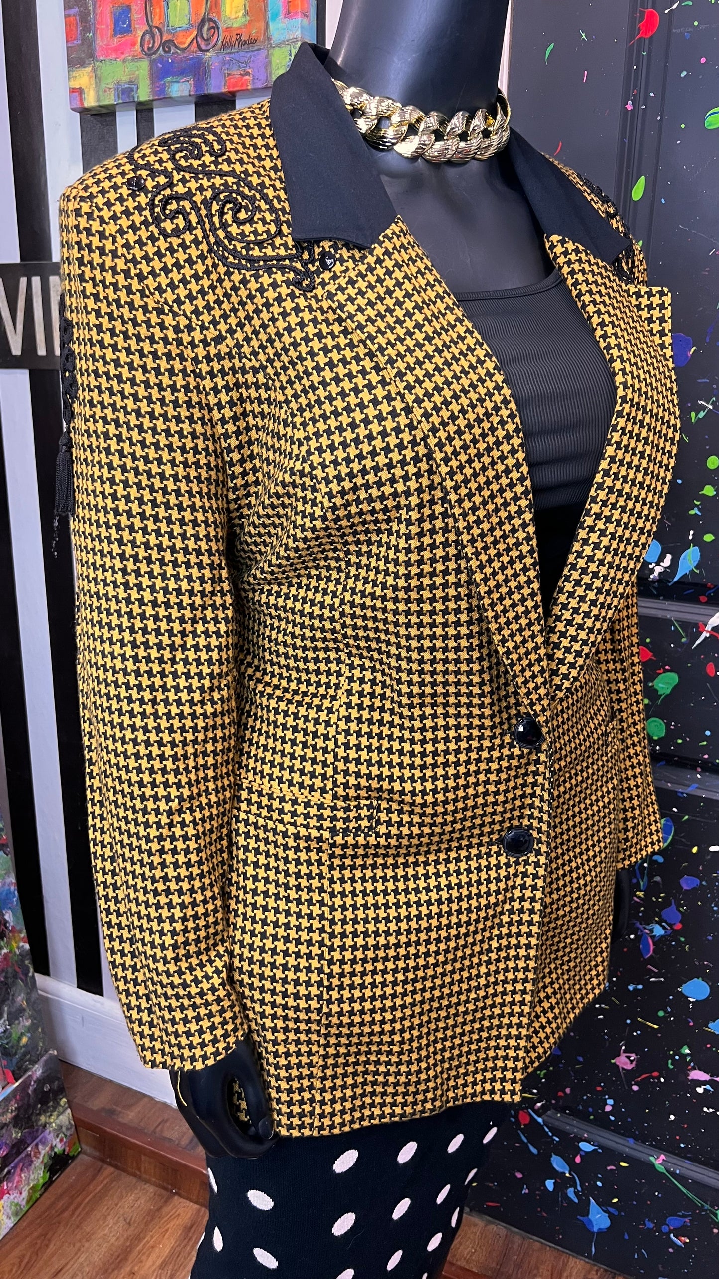 Vintage Mustard Yellow & Black Houndstooth Blazer w/ Tassel Shoulders (18)