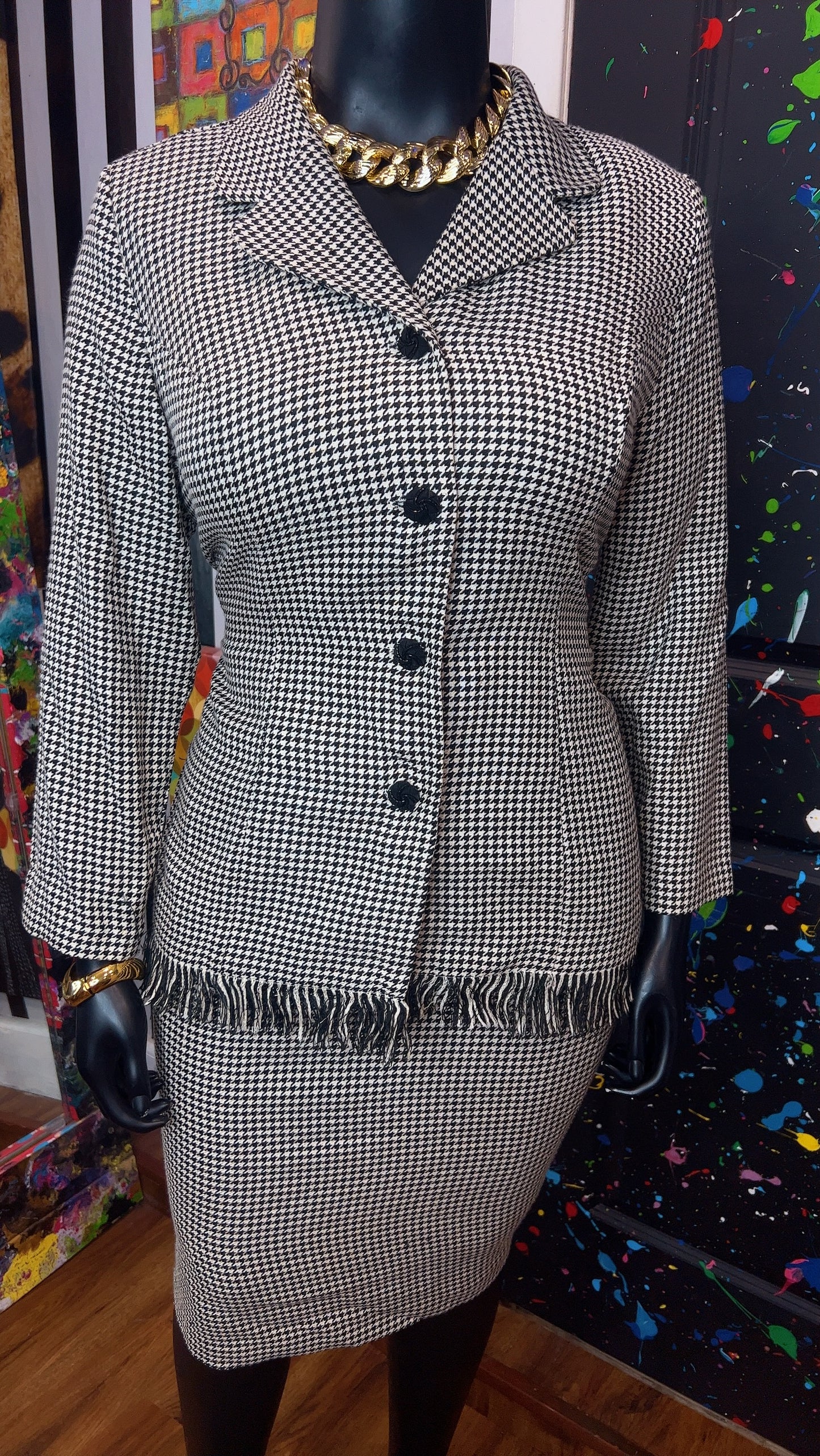 Vintage Houndstooth Black & White Skirt Suit (16W)
