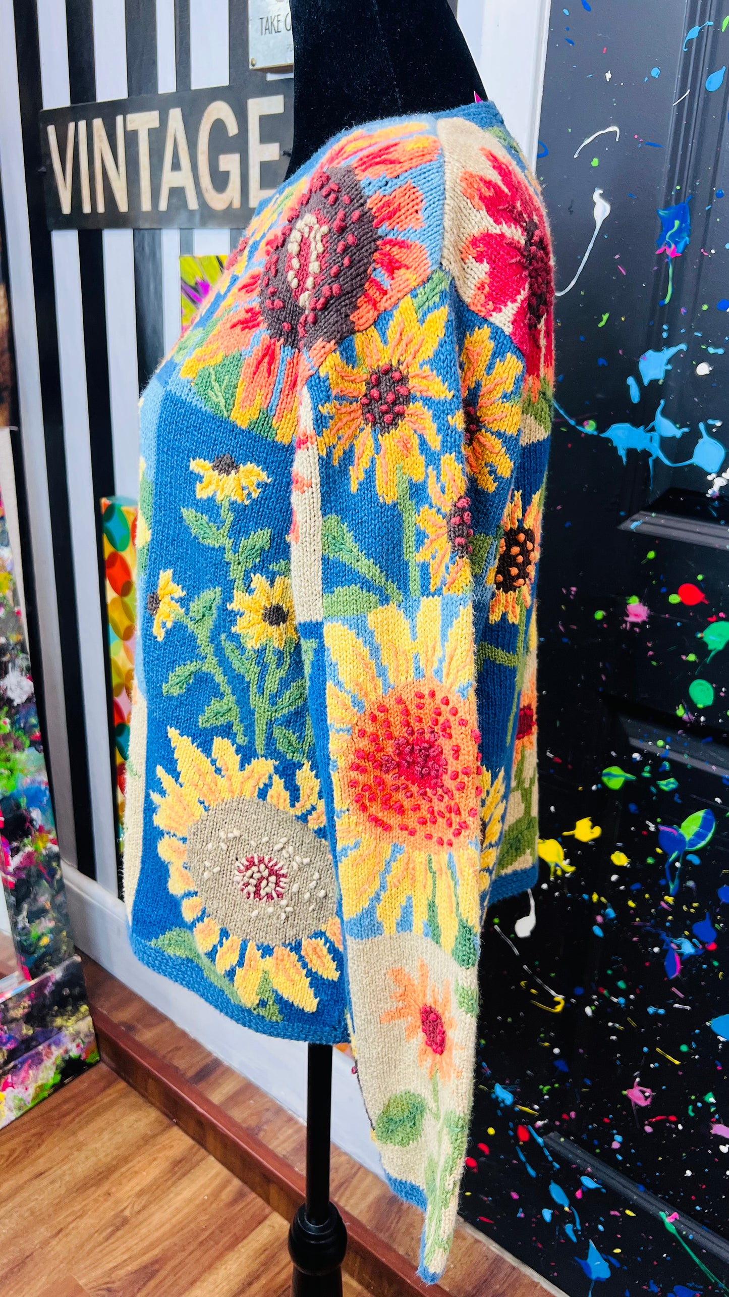 Vintage Sunflower Sweater (14)