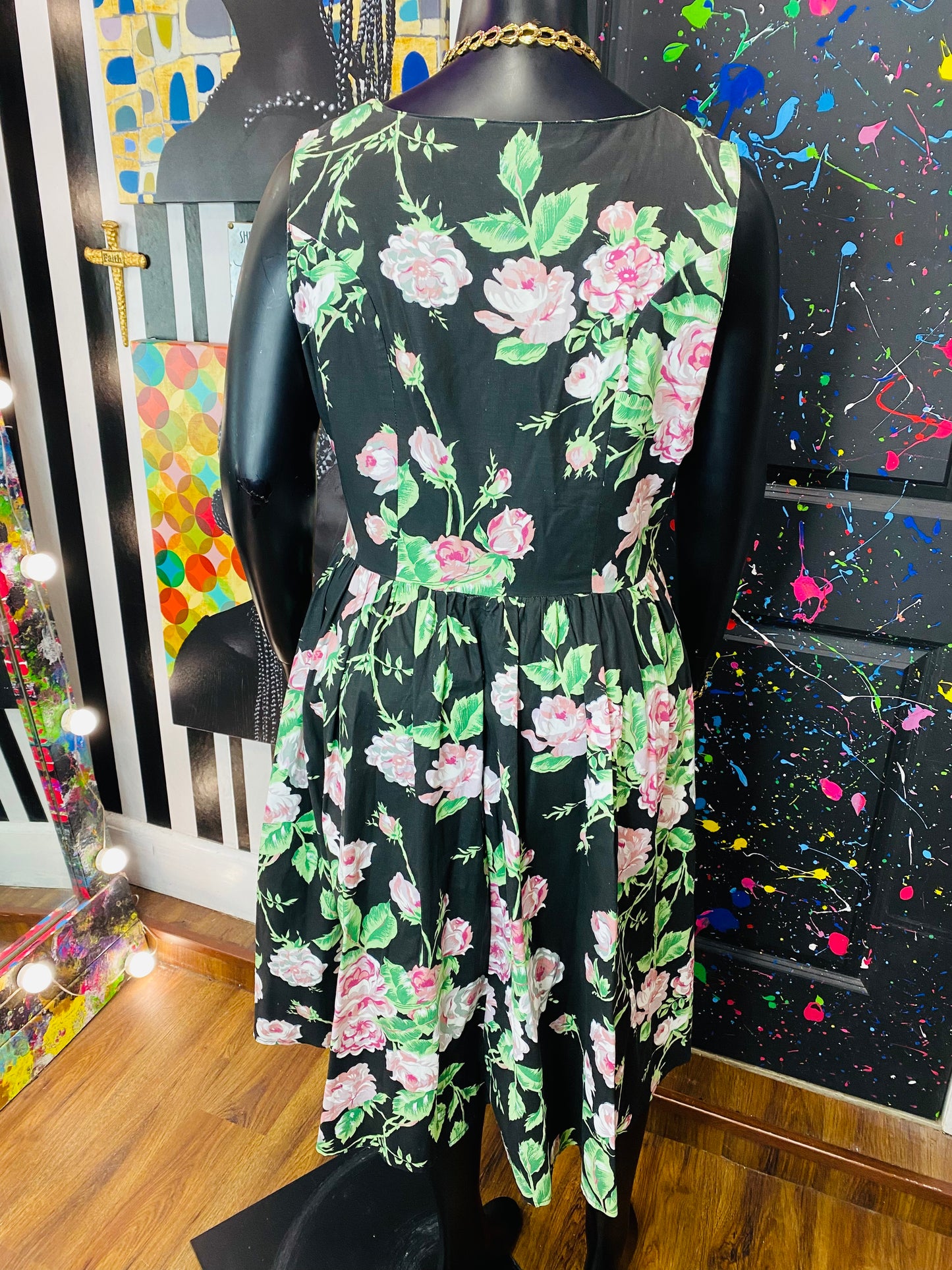 Vintage Sleeveless Floral Dress