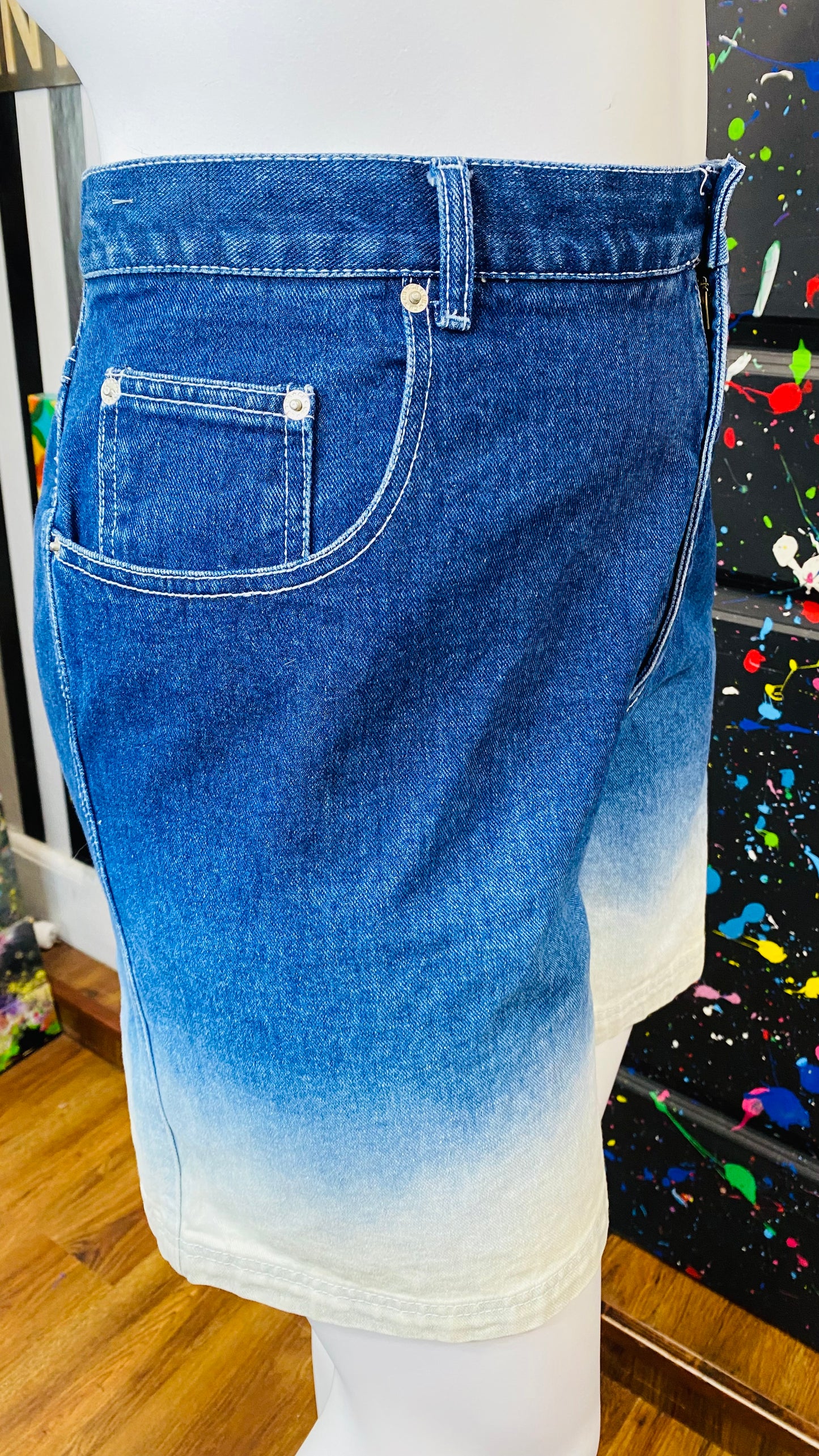 Vintage Y2K Ombré Denim Shorts (24W)- Fits Like 16