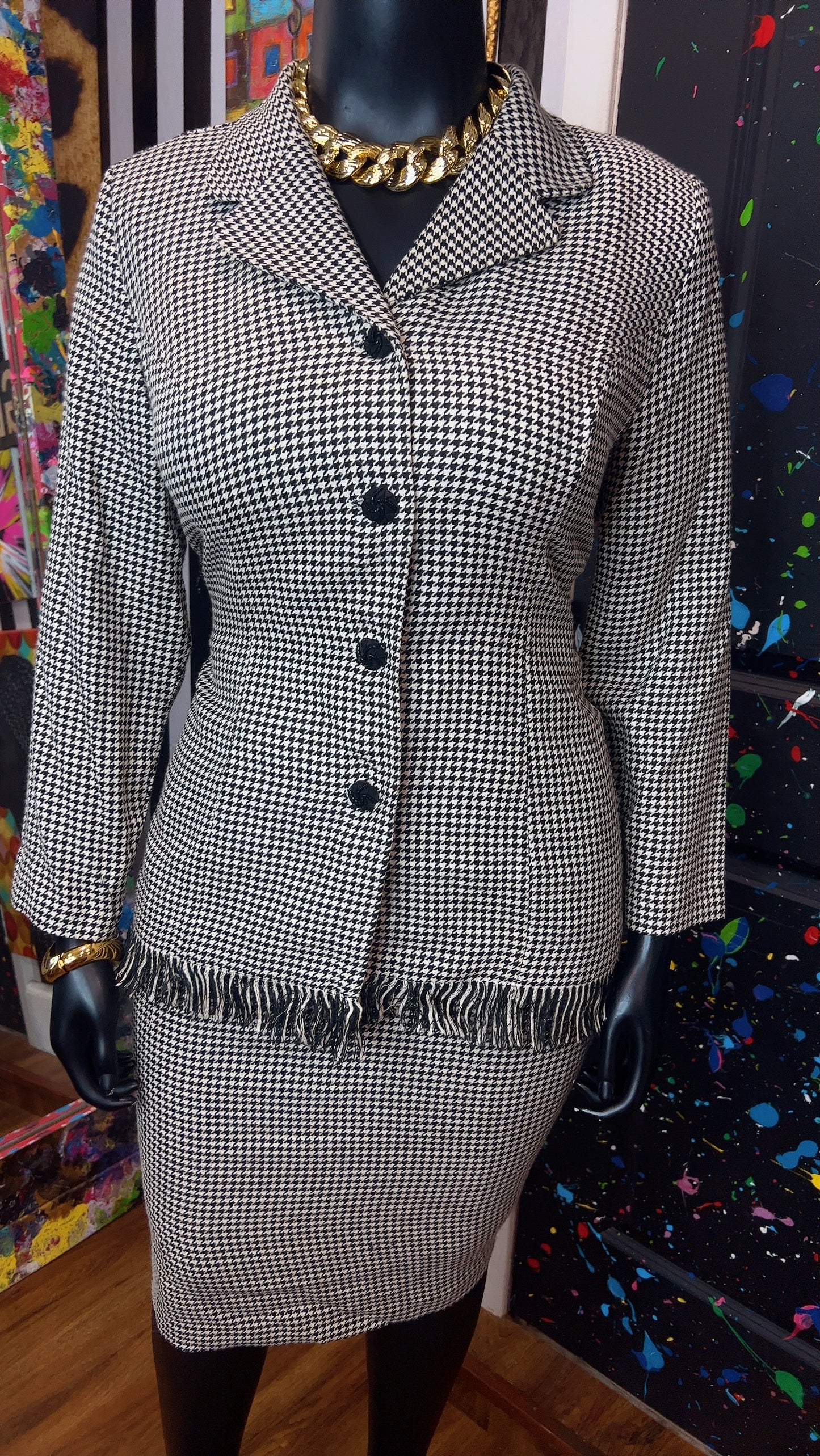 Vintage Houndstooth Black & White Skirt Suit (16W)