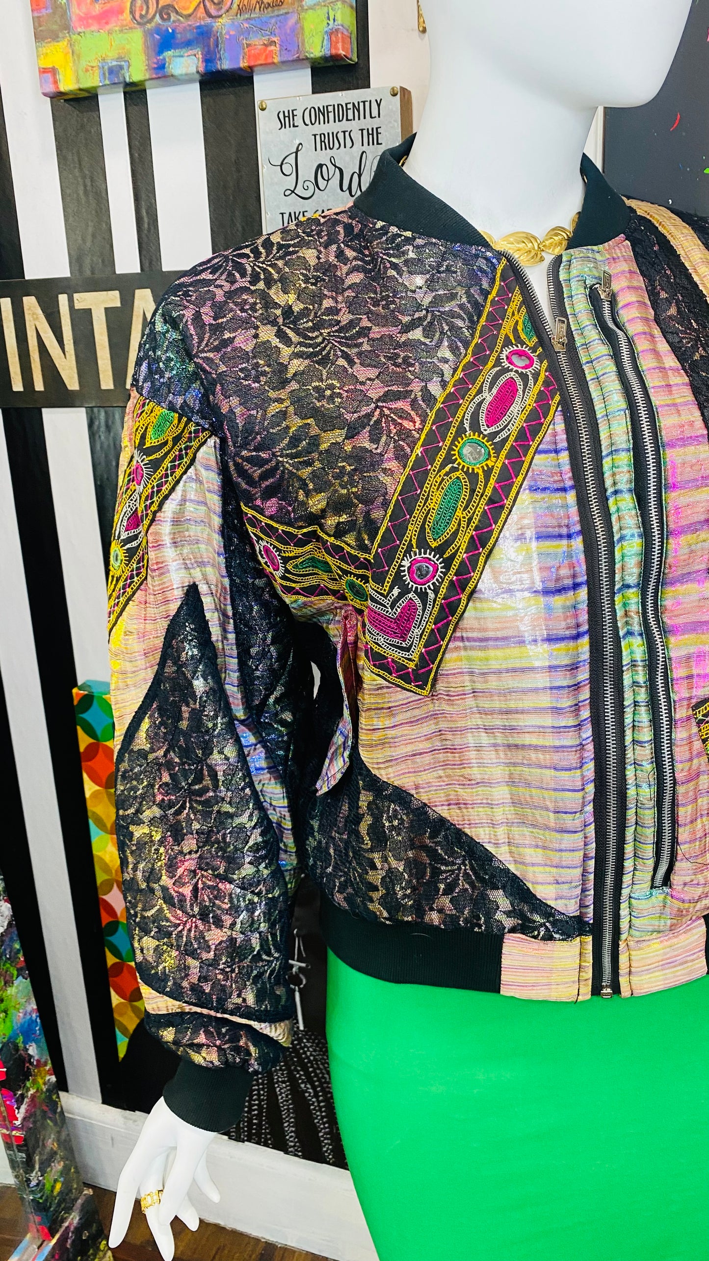 Vintage Abstract Lace Puffer Jacket (22)