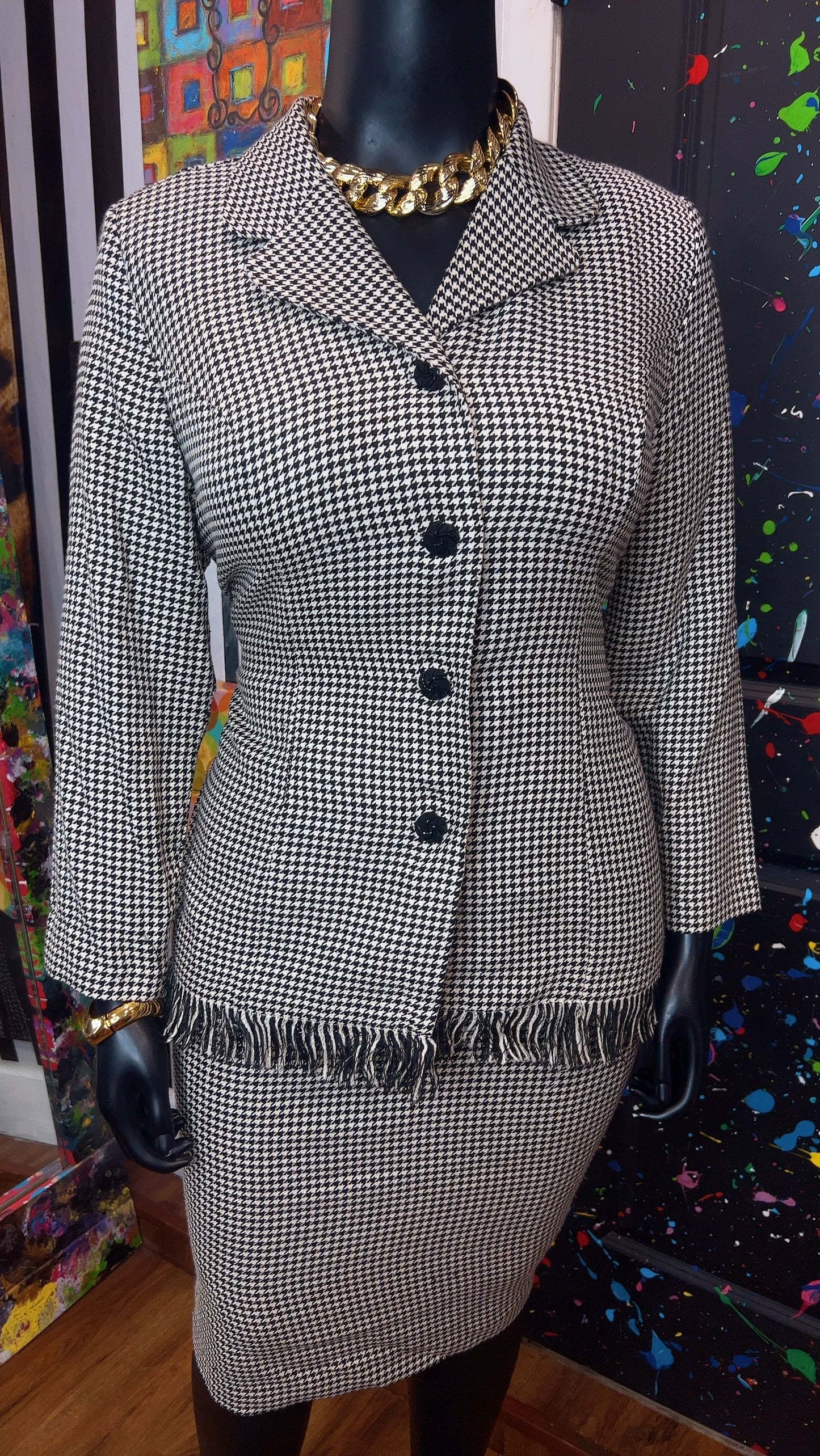 Vintage Houndstooth Black & White Skirt Suit (16W)
