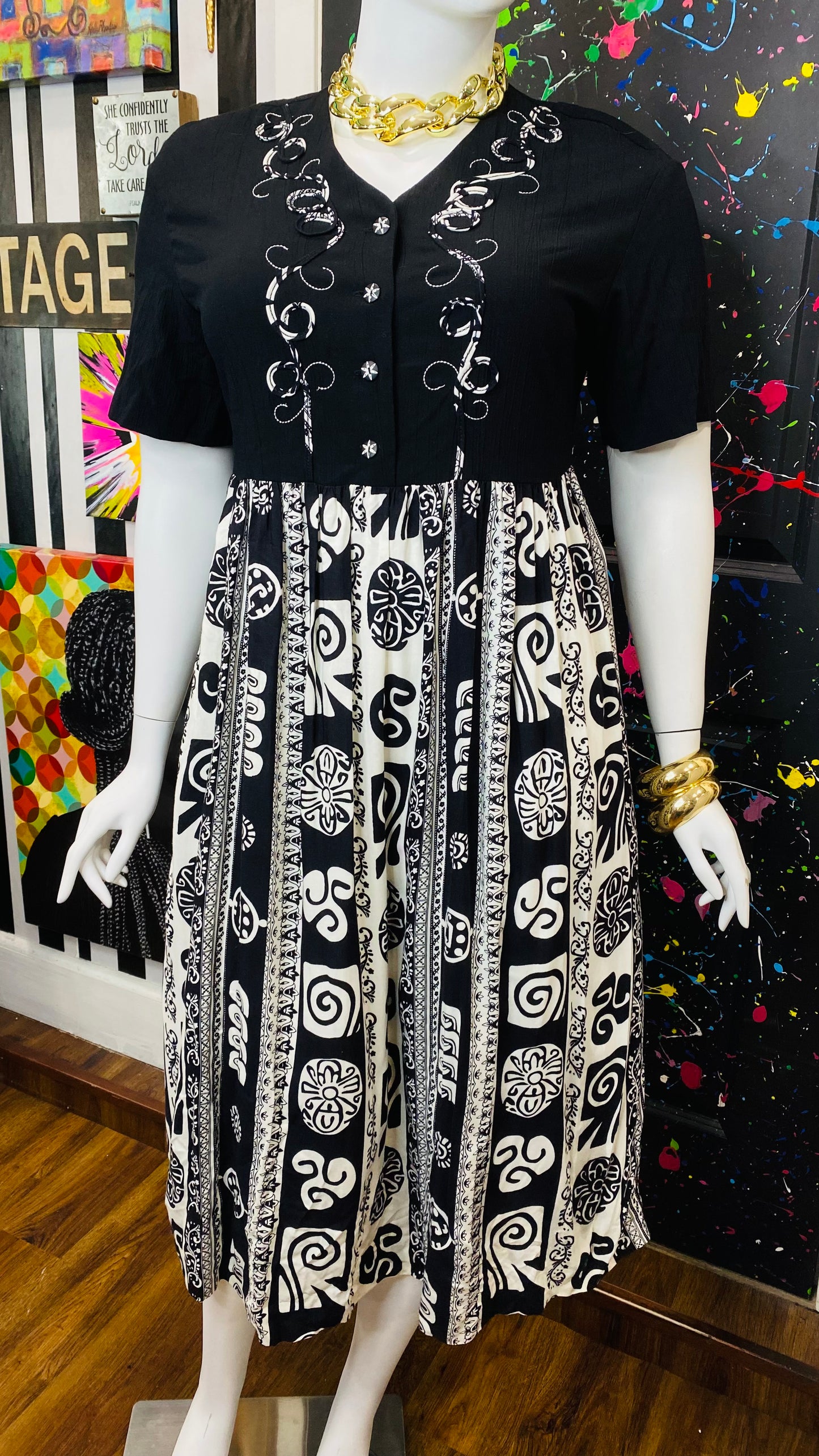 Vintage Black & White Dress (14)