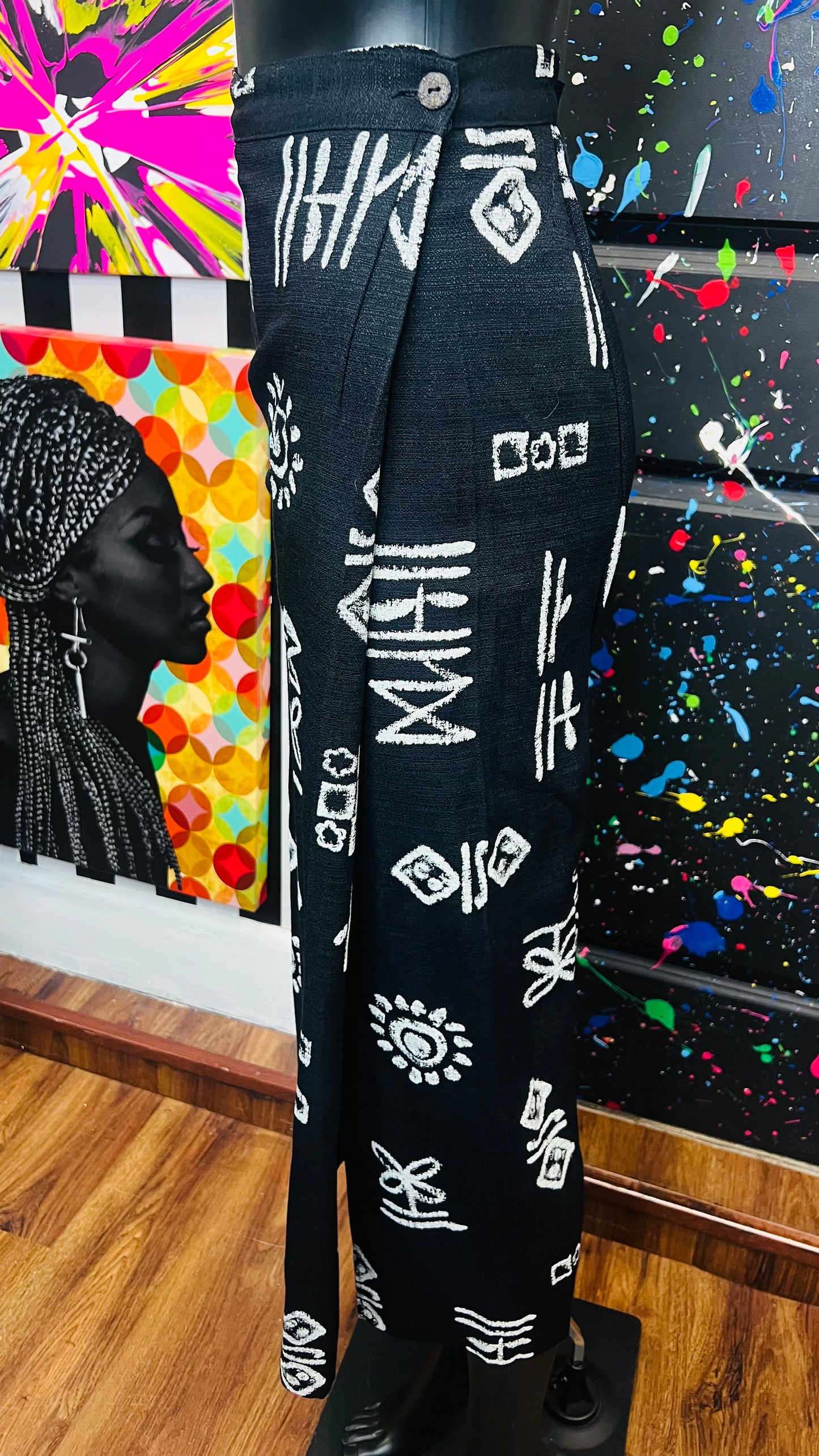 Vintage Black & Whie Tribal Print Skirt (12)