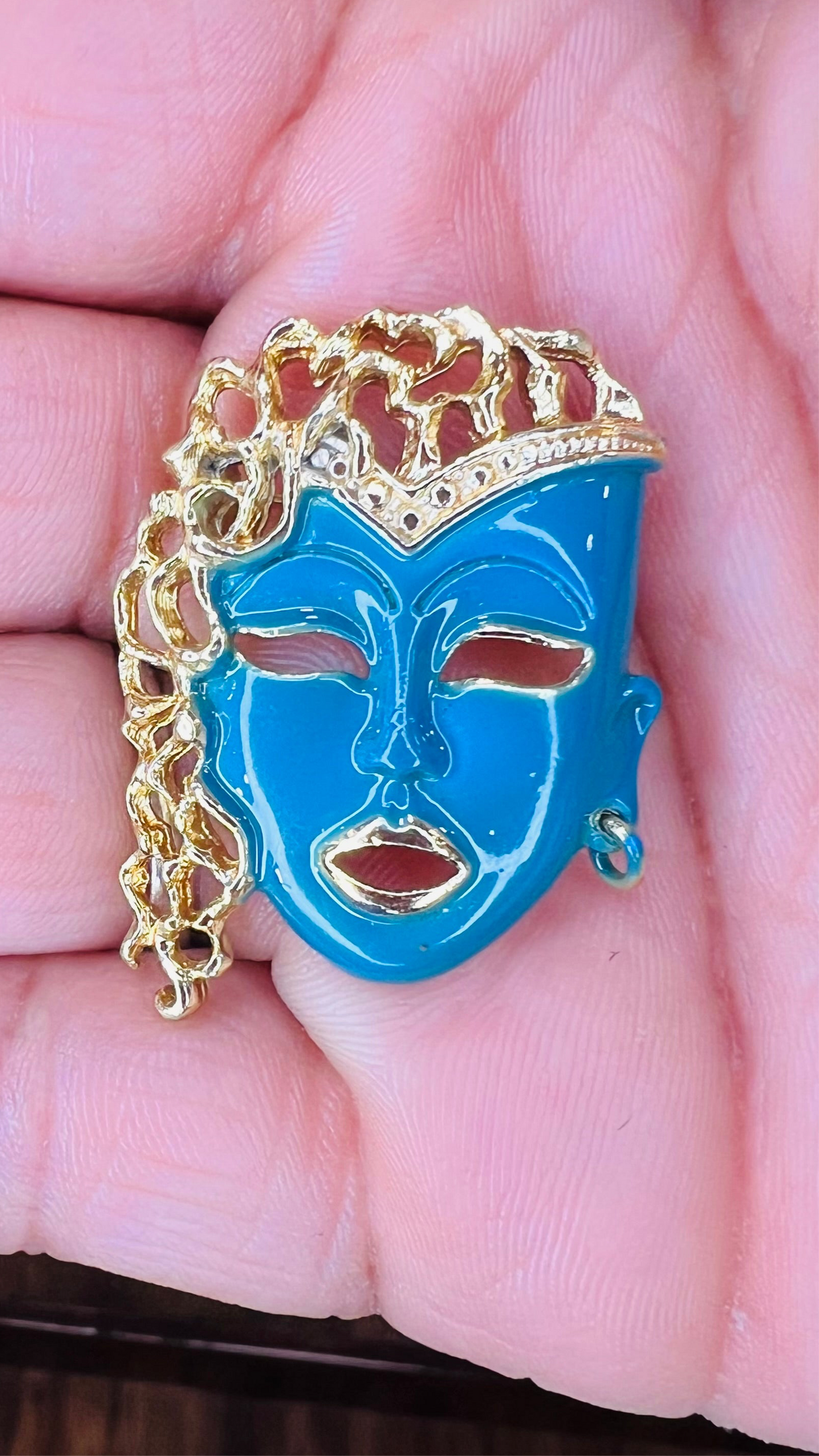 Vintage Gold Plated 90’s Brooch Pin (Blue)