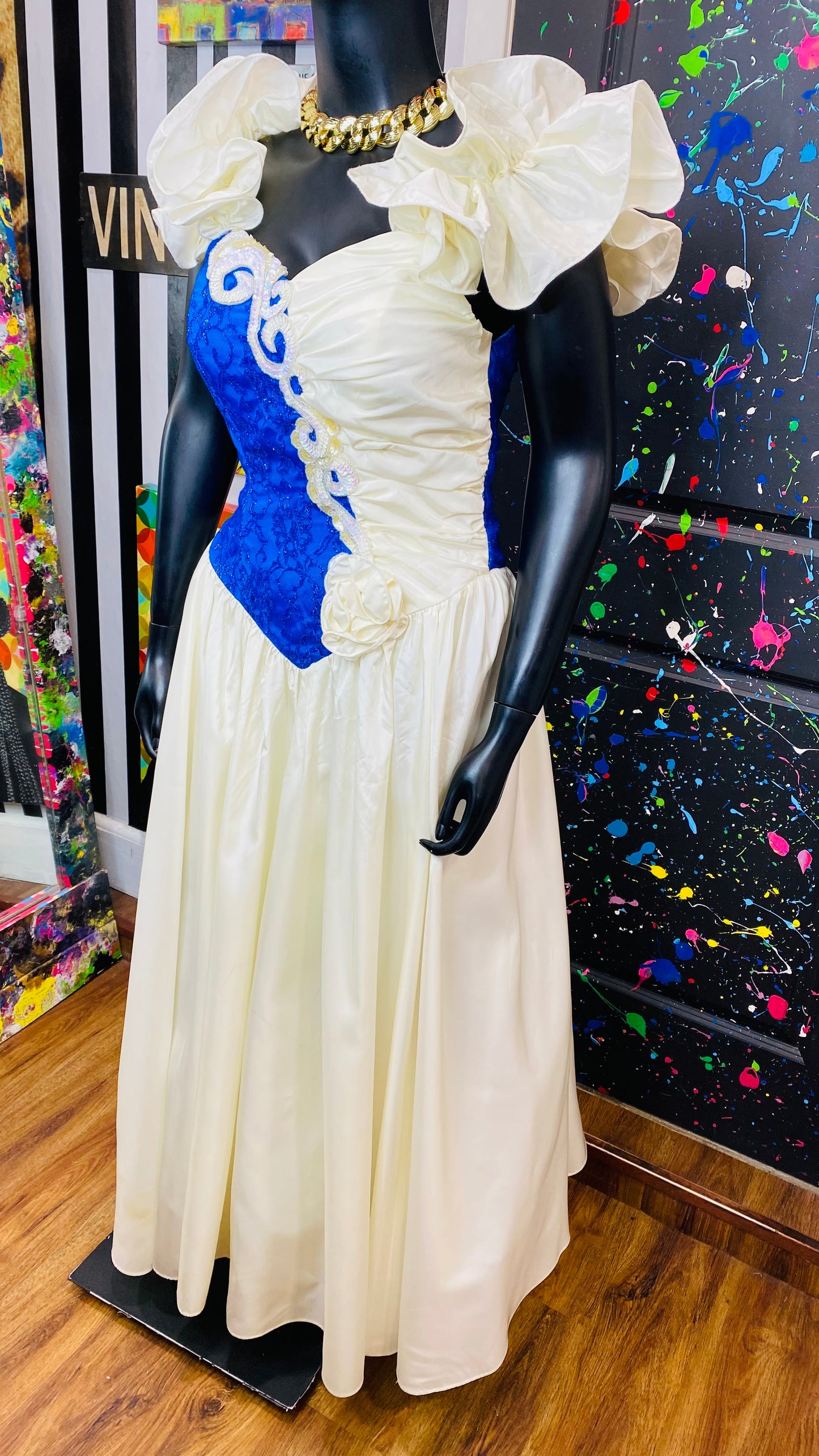Vintage Blue & Off White Wedding Gown (18) Fits Like a Modern 12/14