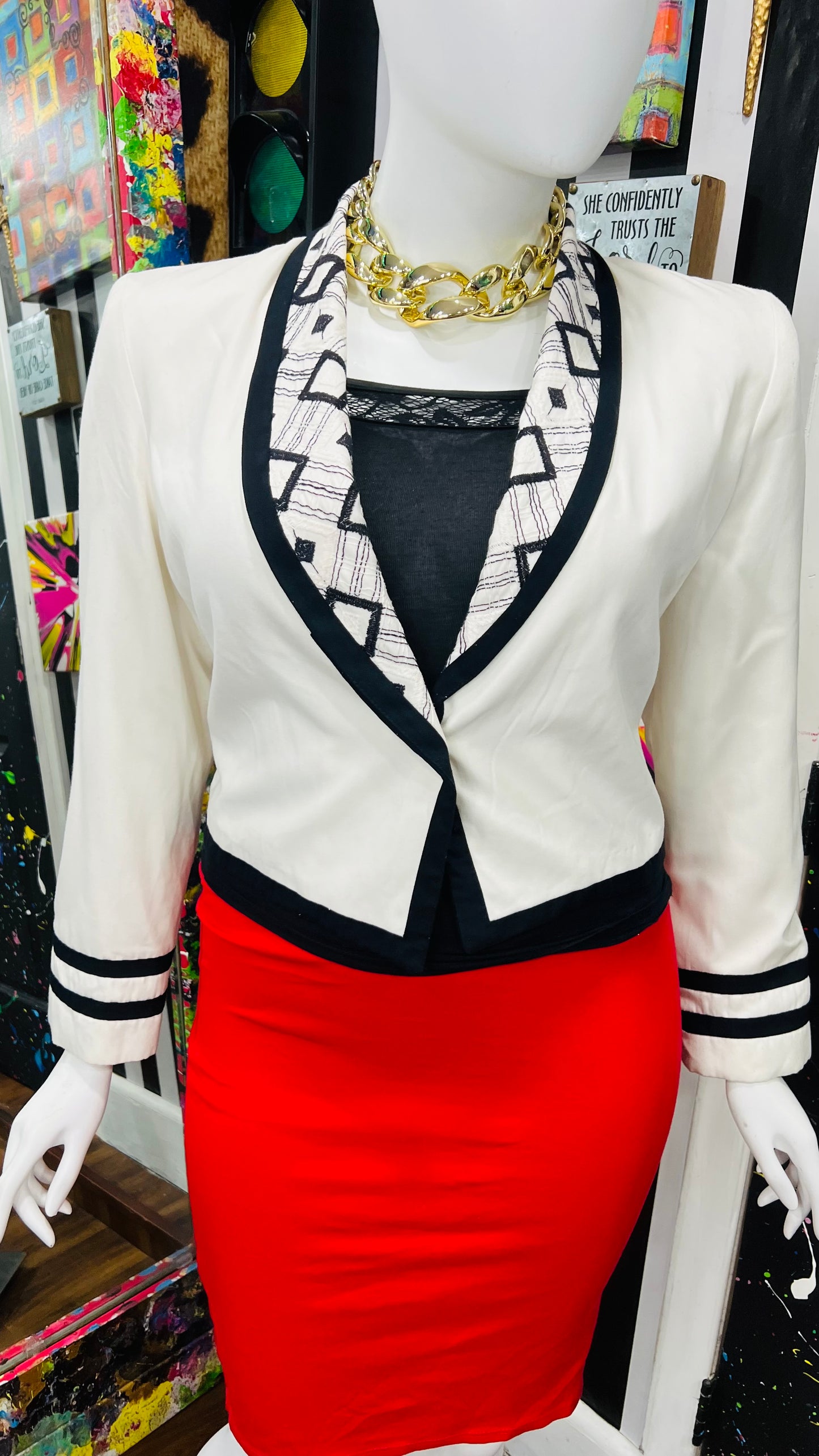 Vintage Cropped Black & White Blazer (18)