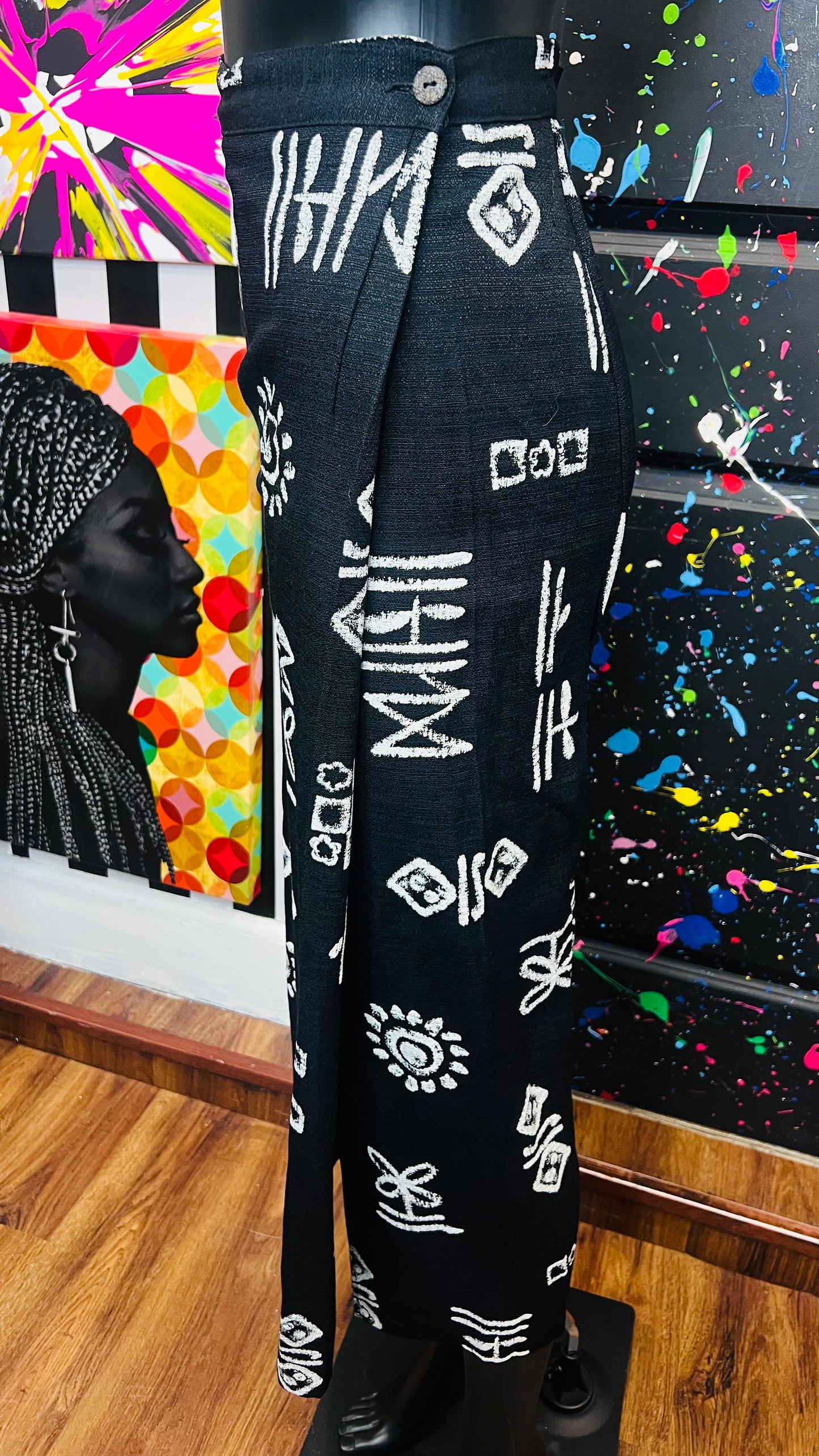 Vintage Black & Whie Tribal Print Skirt (12)