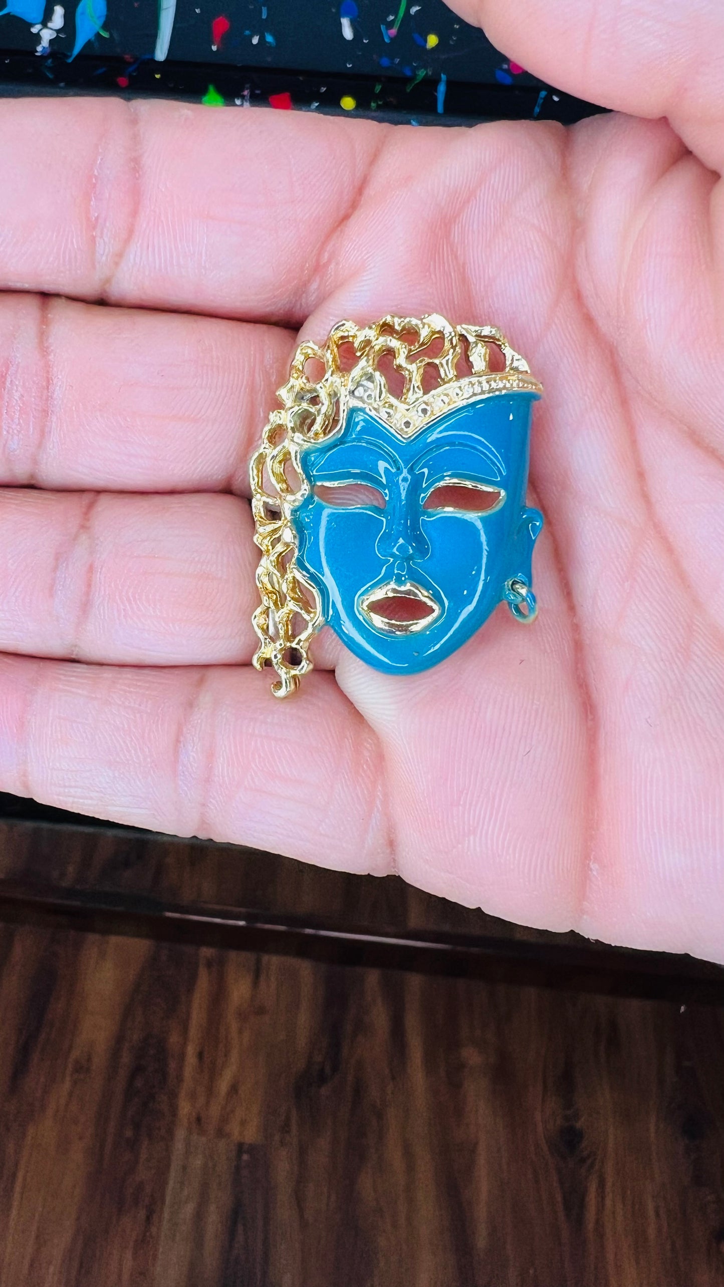 Vintage Gold Plated 90’s Brooch Pin (Blue)