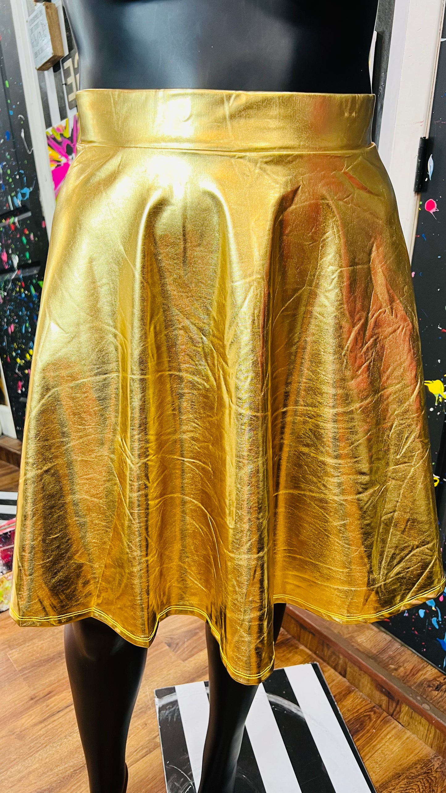 Metallic Gold Skirt w/ Pockets (22)