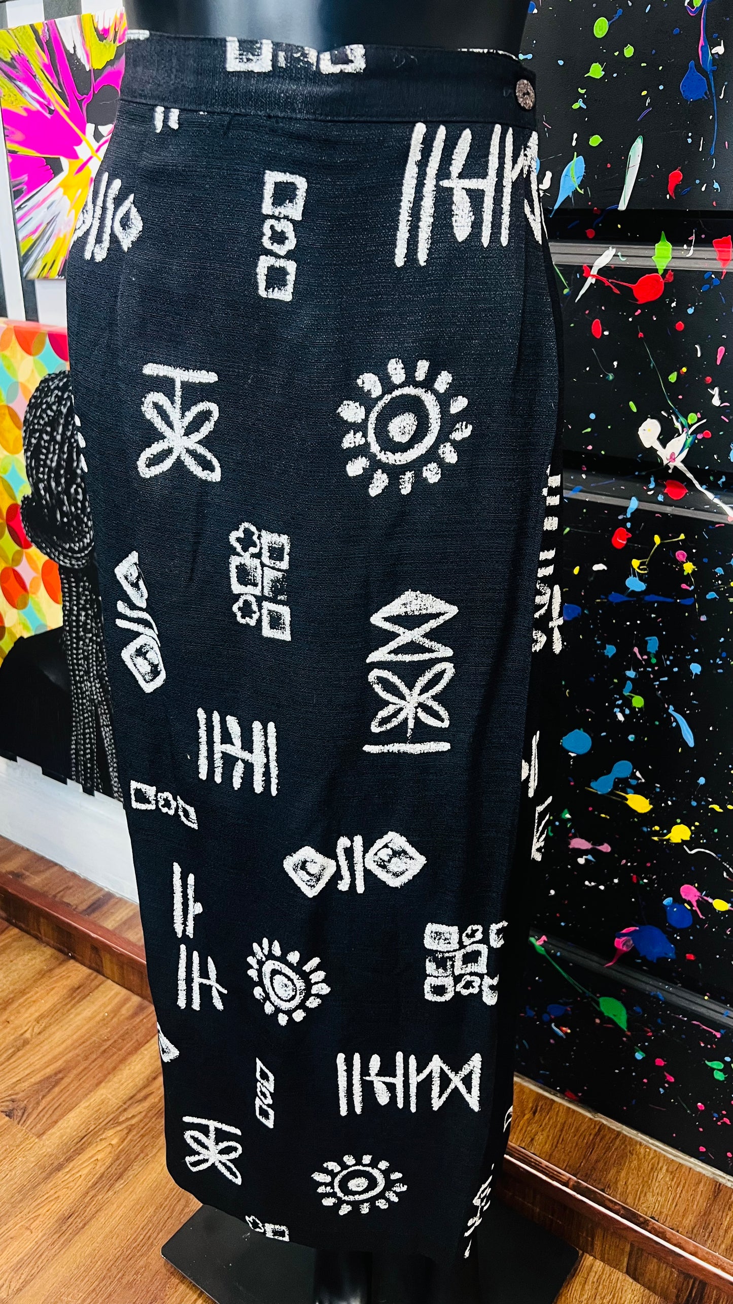 Vintage Black & Whie Tribal Print Skirt (12)