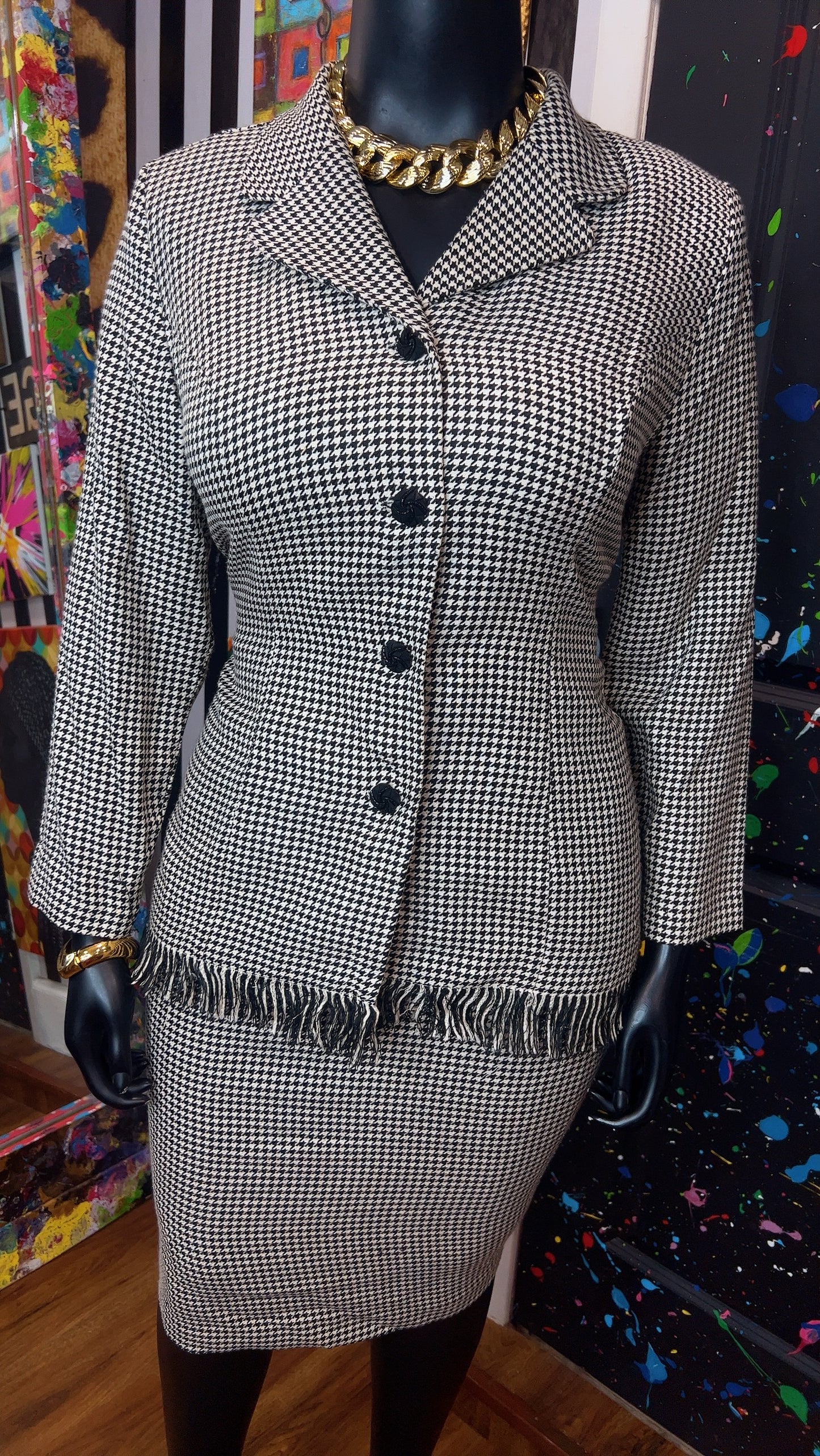 Vintage Houndstooth Black & White Skirt Suit (16W)