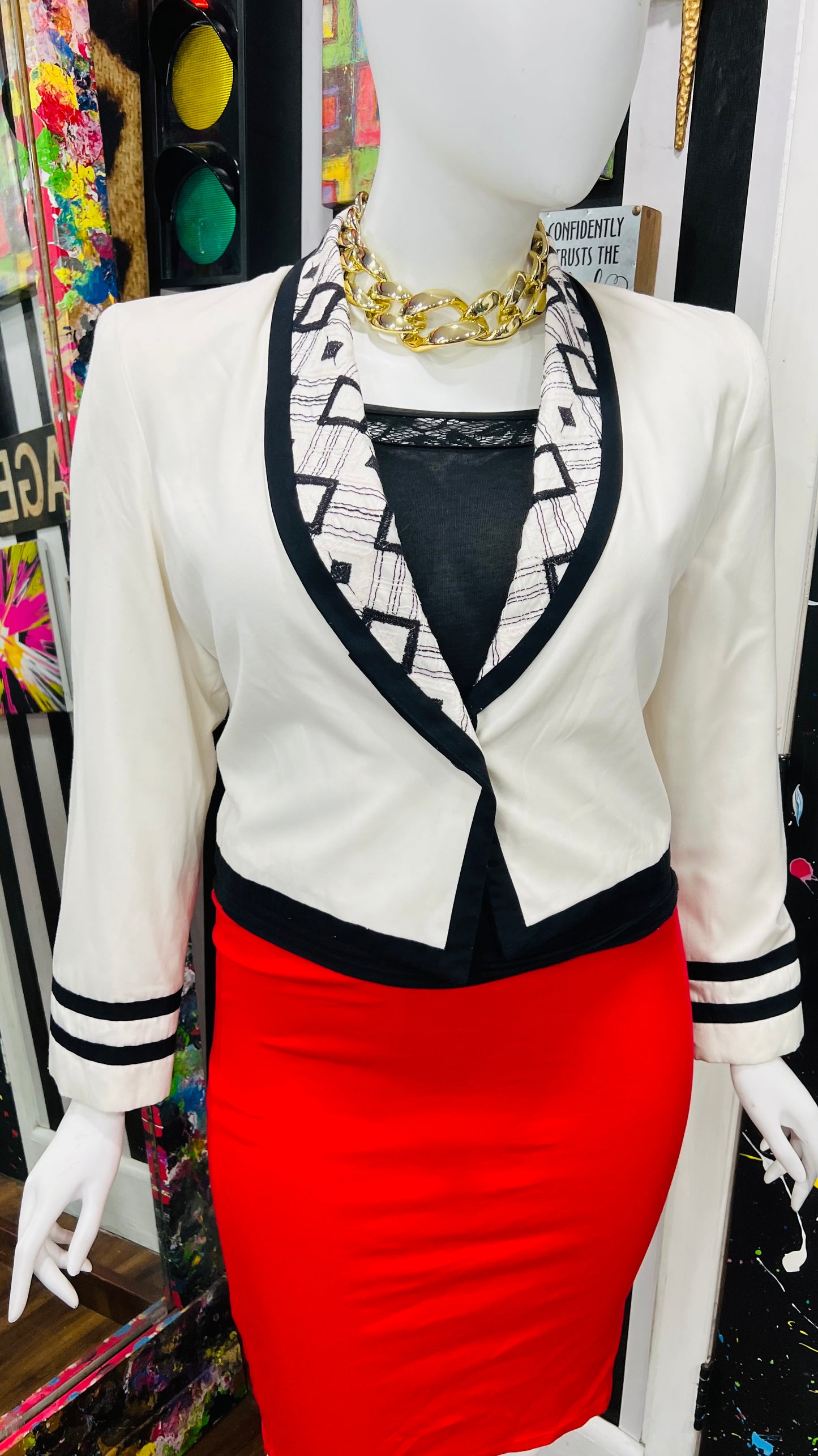 Vintage Cropped Black & White Blazer (18)
