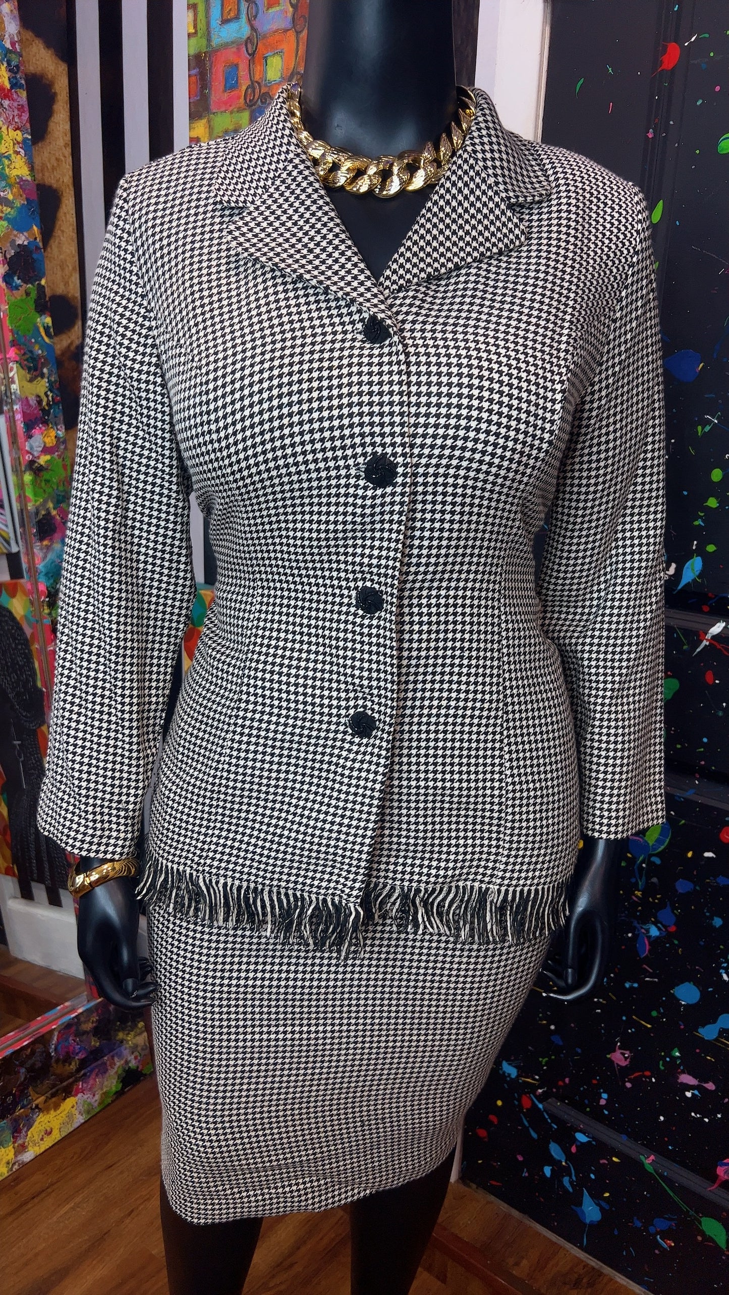 Vintage Houndstooth Black & White Skirt Suit (16W)