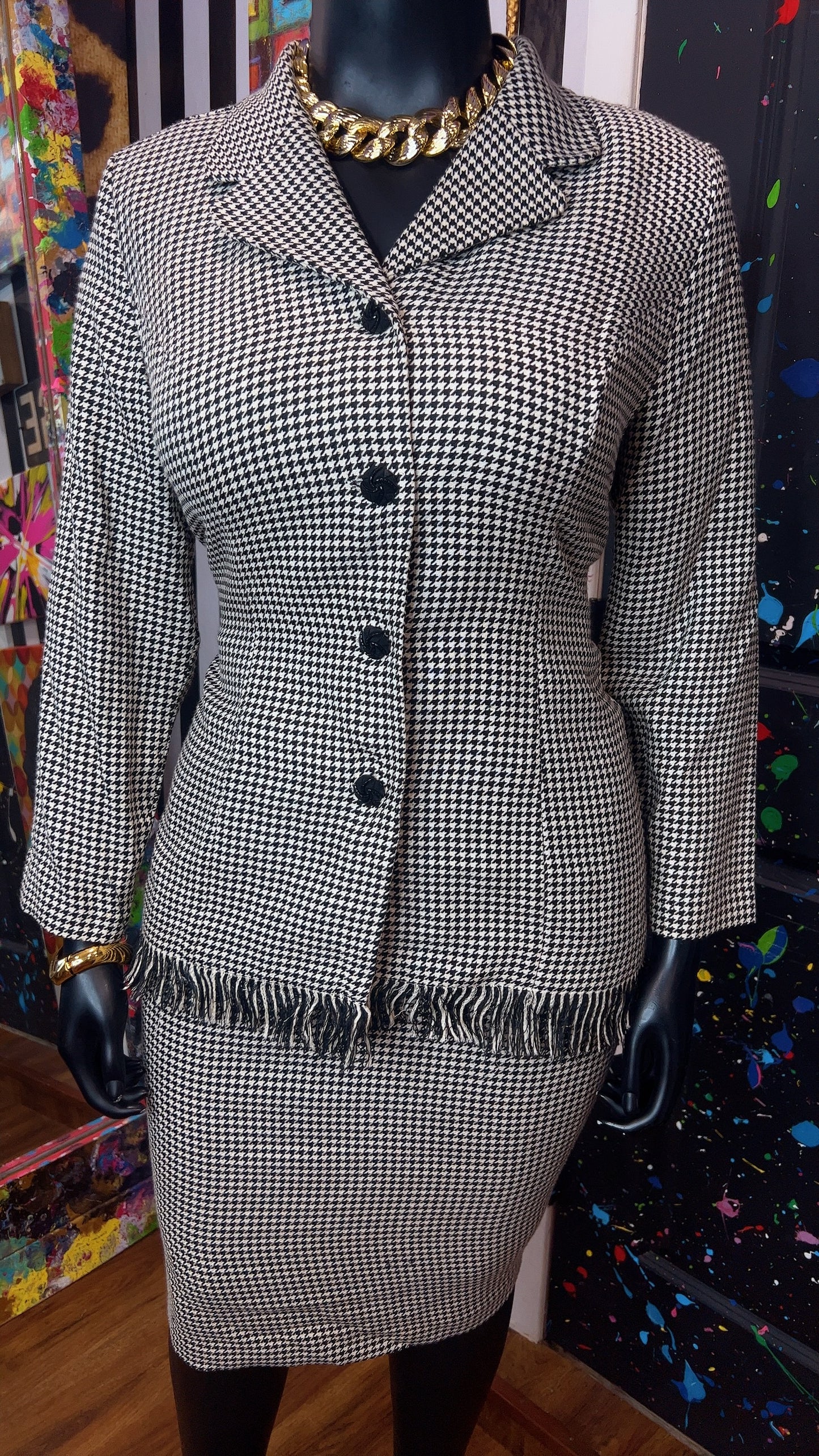 Vintage Houndstooth Black & White Skirt Suit (16W)