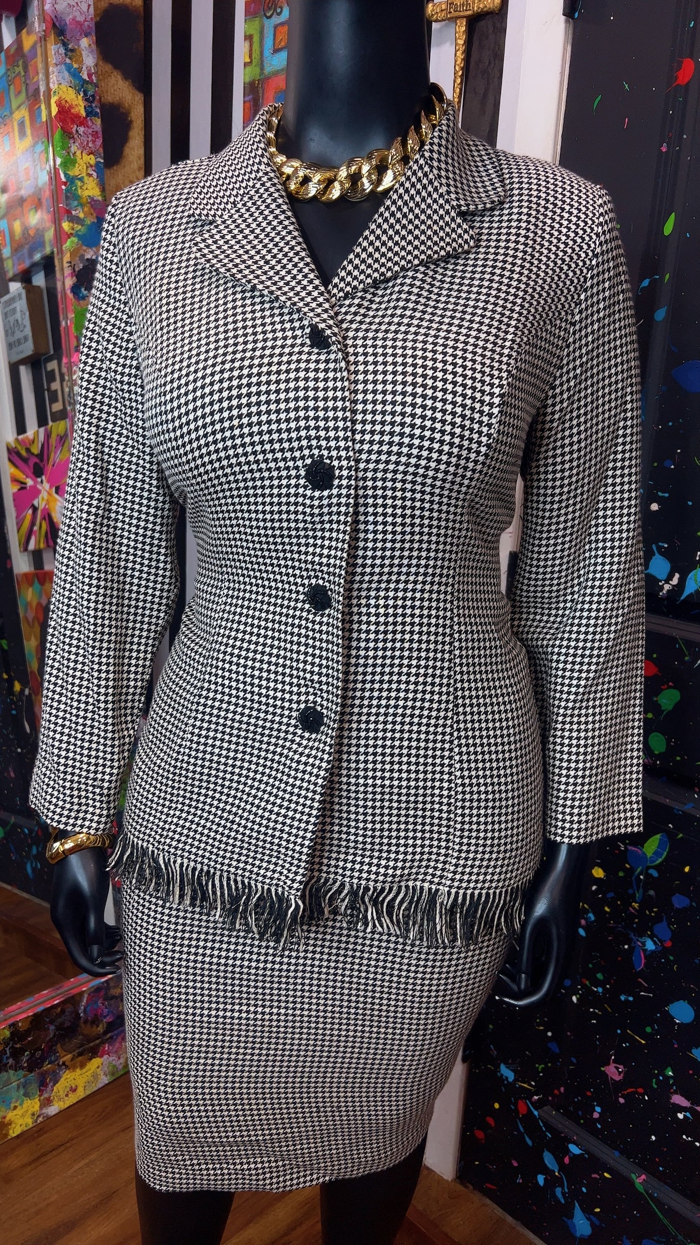 Vintage Houndstooth Black & White Skirt Suit (16W)