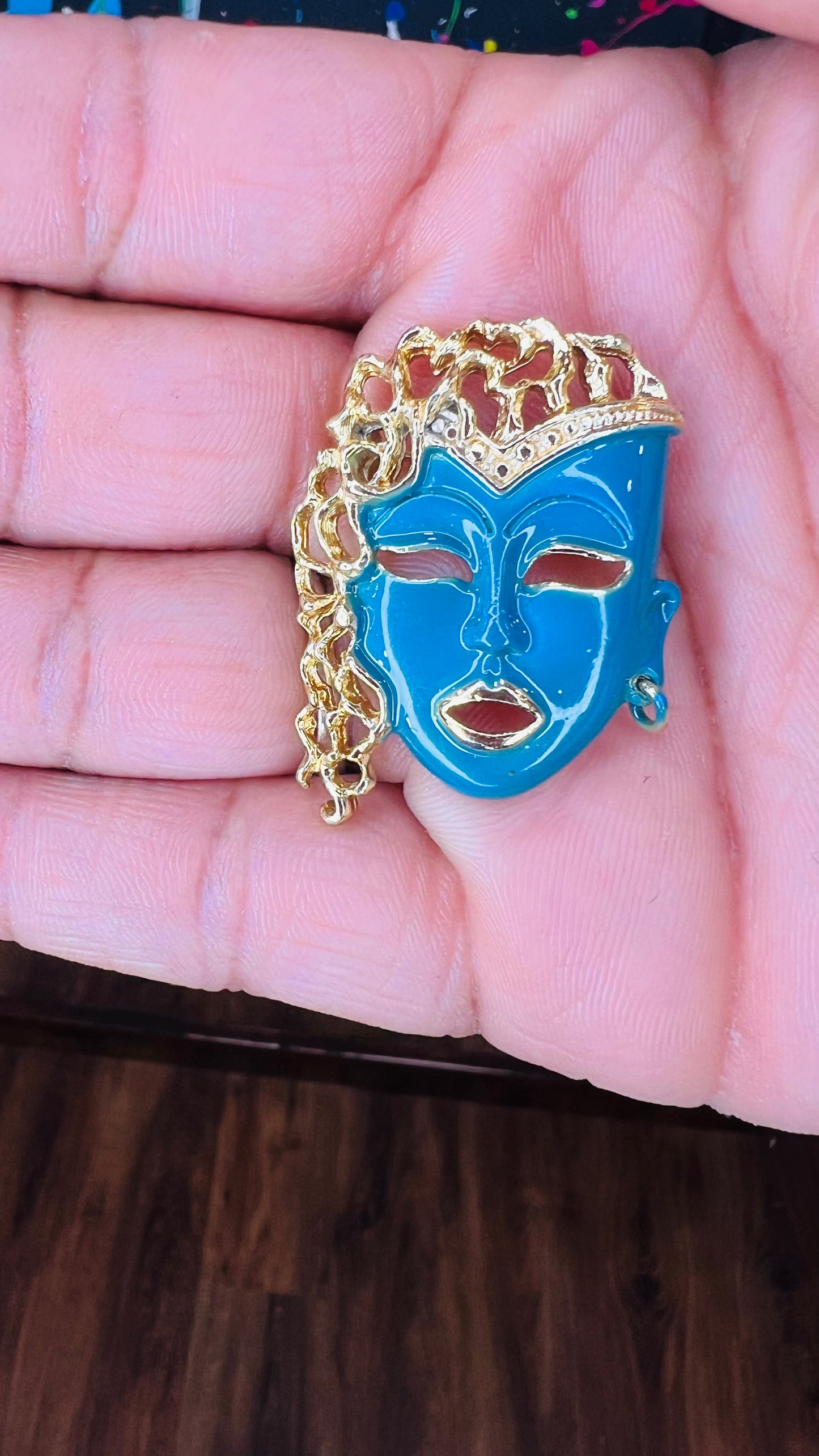 Vintage Gold Plated 90’s Brooch Pin (Blue)
