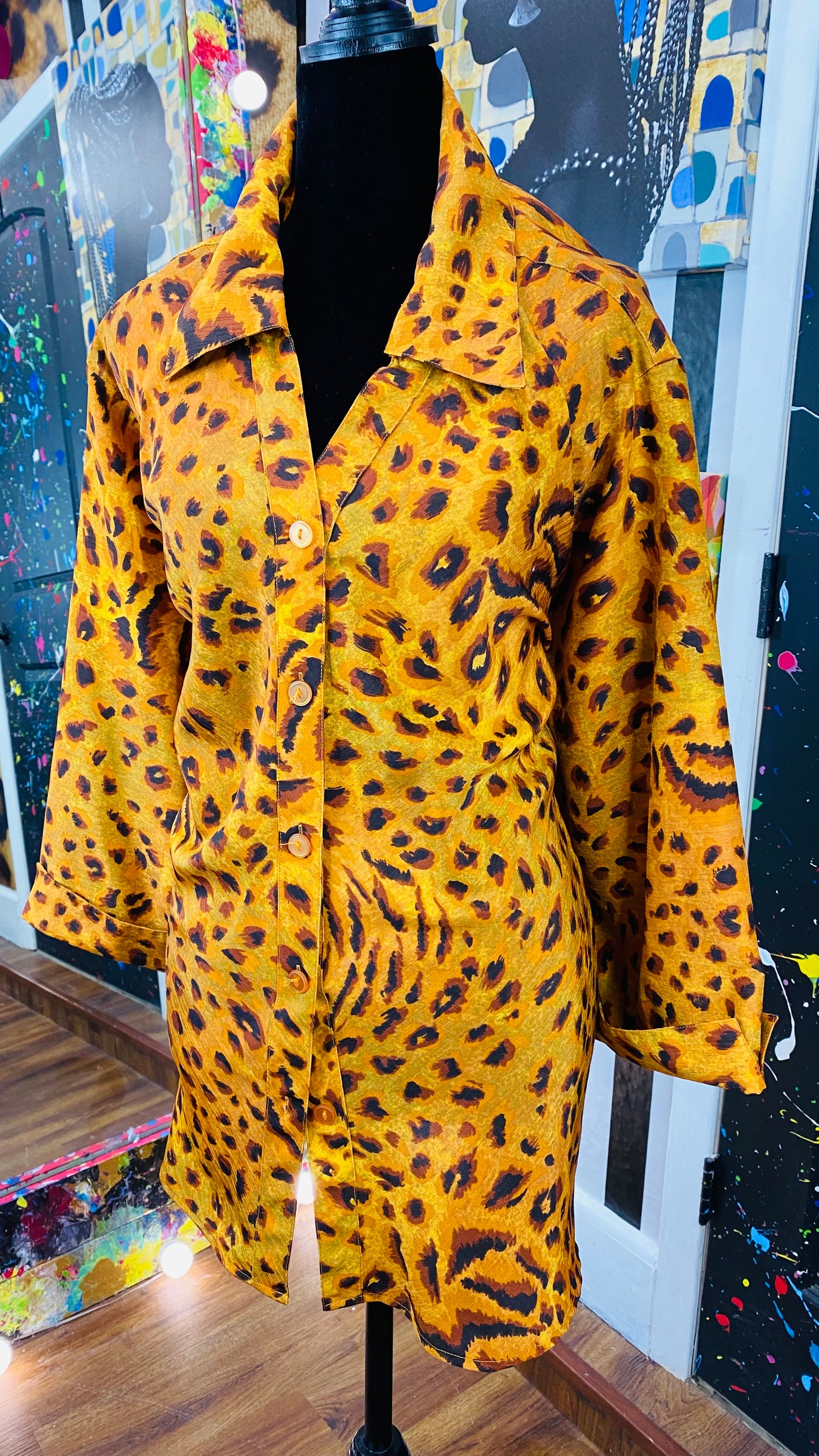 Vintage 3/4 Sleeve Cheetah Print Blouse