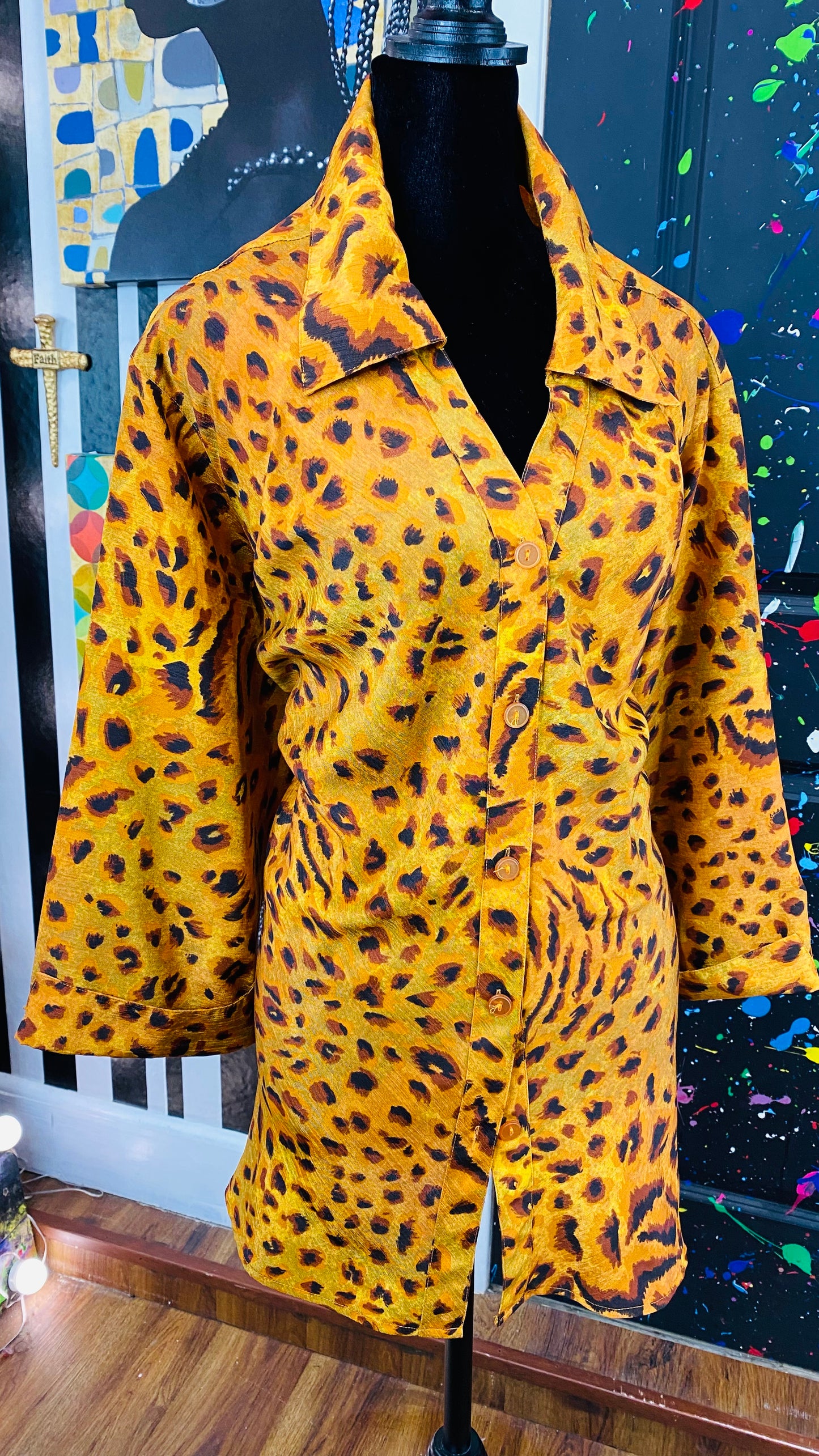 Vintage 3/4 Sleeve Cheetah Print Blouse
