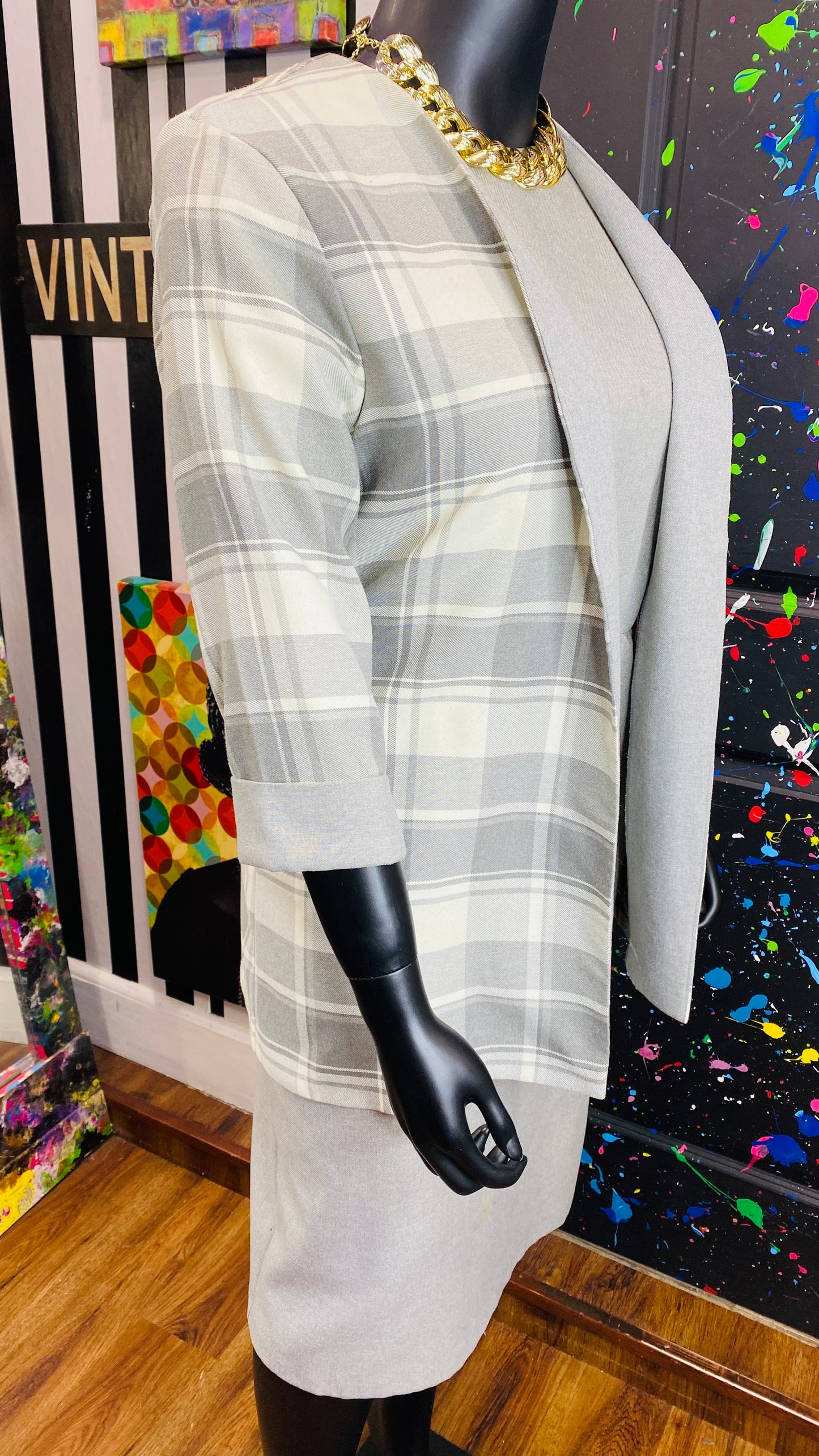 Vintage Gray & White Vintage Dress Set (18)