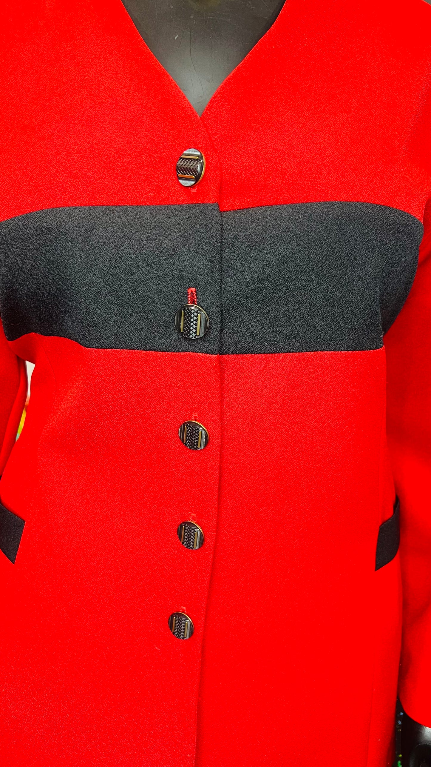Vintage Black & Red Blazer (18/20)
