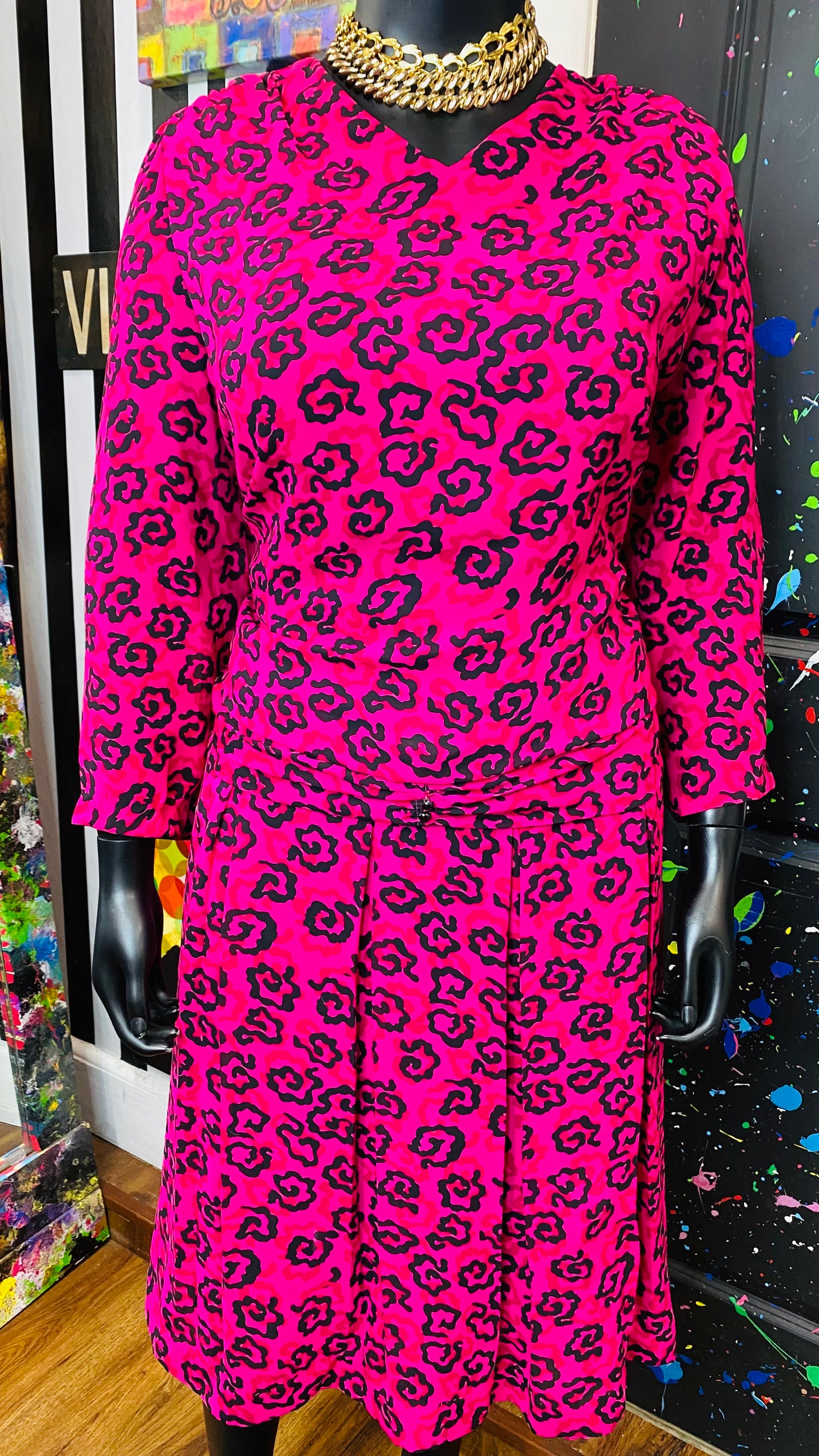 Vintage Pink & Black ‘York’ Skirt Set (24 1/2)