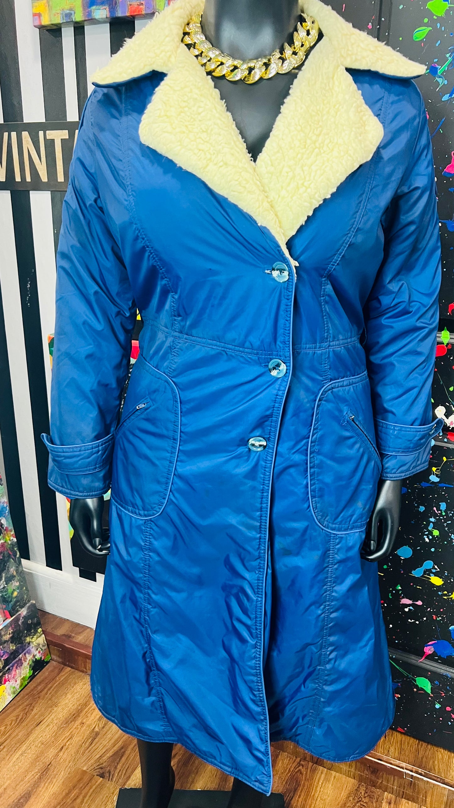 Vintage 70’s Navy Blue Double Breasted Puffer Coat (20 1/2)