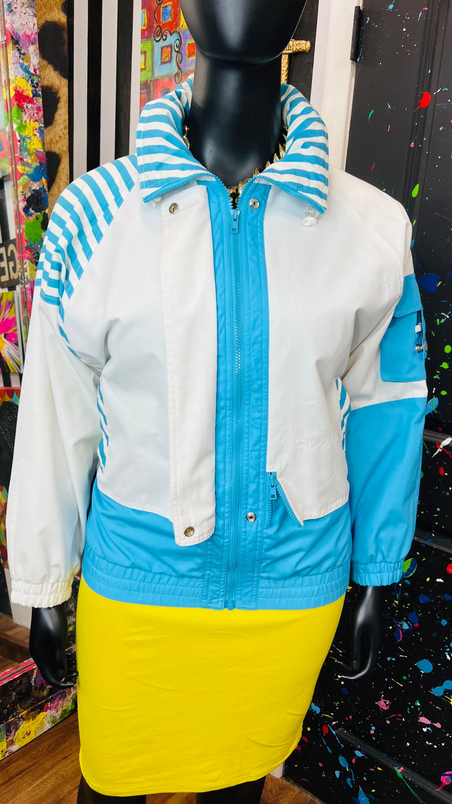 Vintage White & Blue Jacket w/ Stripes (14)