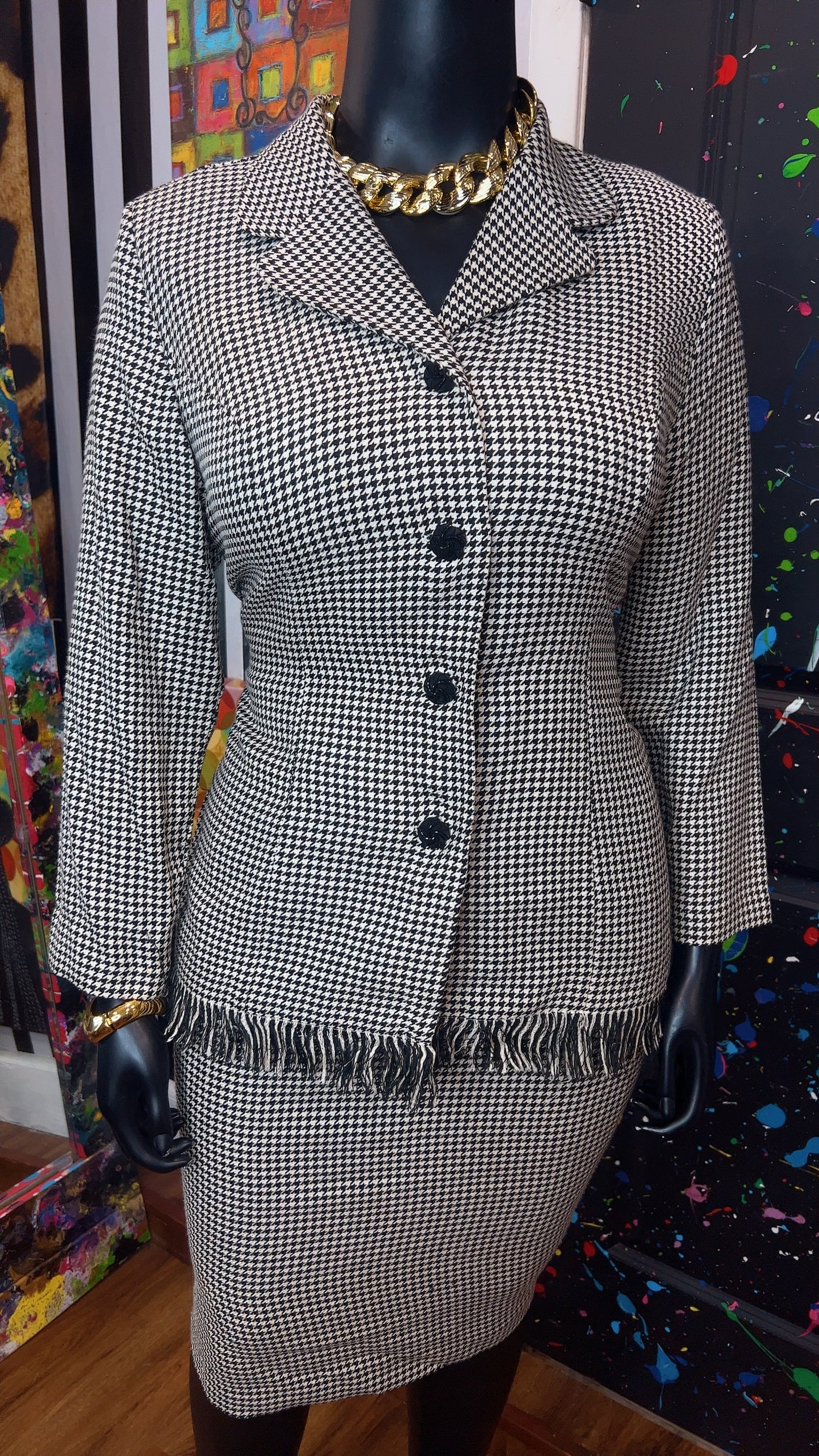 Vintage Houndstooth Black & White Skirt Suit (16W)