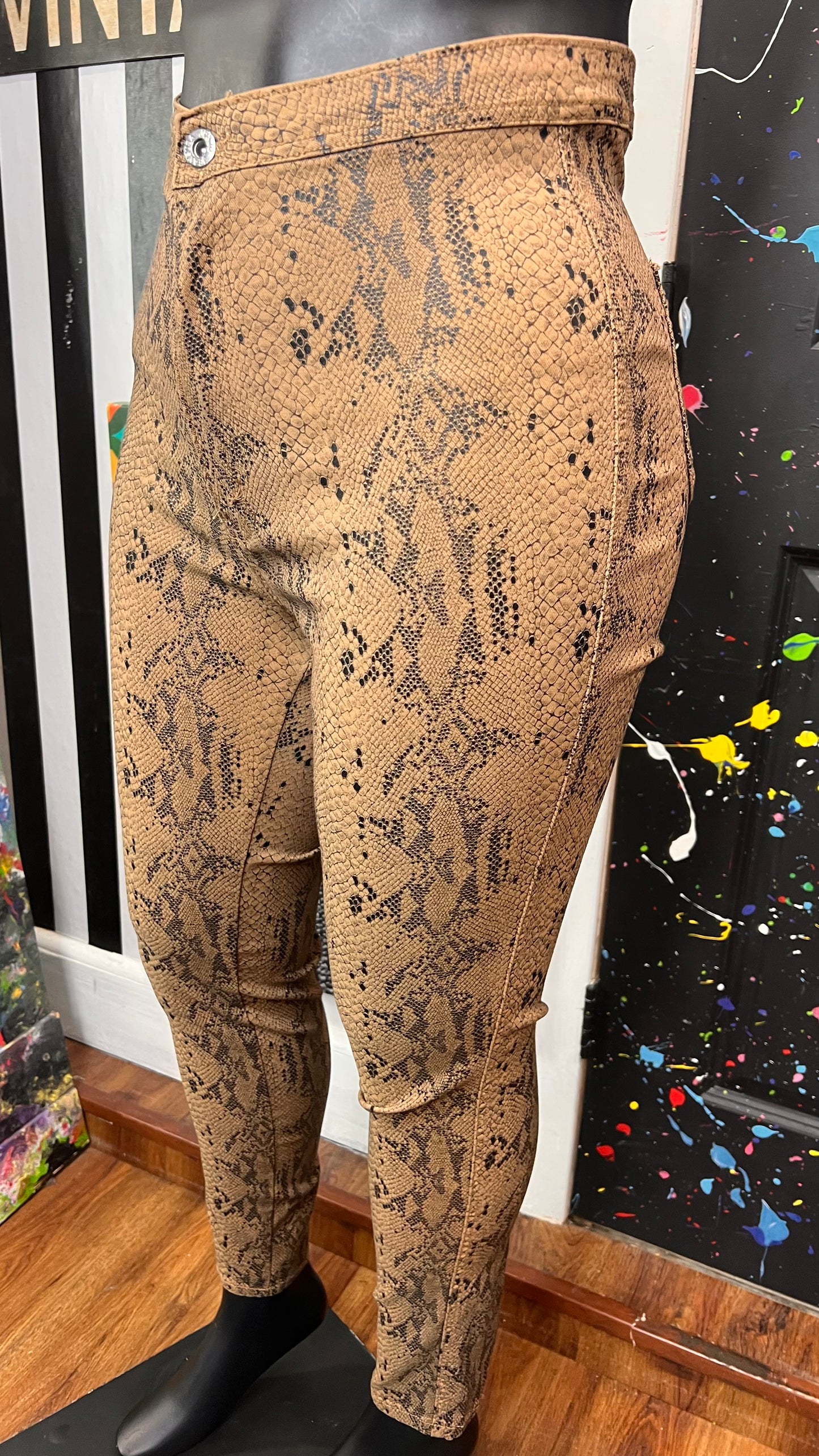 Super Stretchy Snake Skin Pants (16/18)