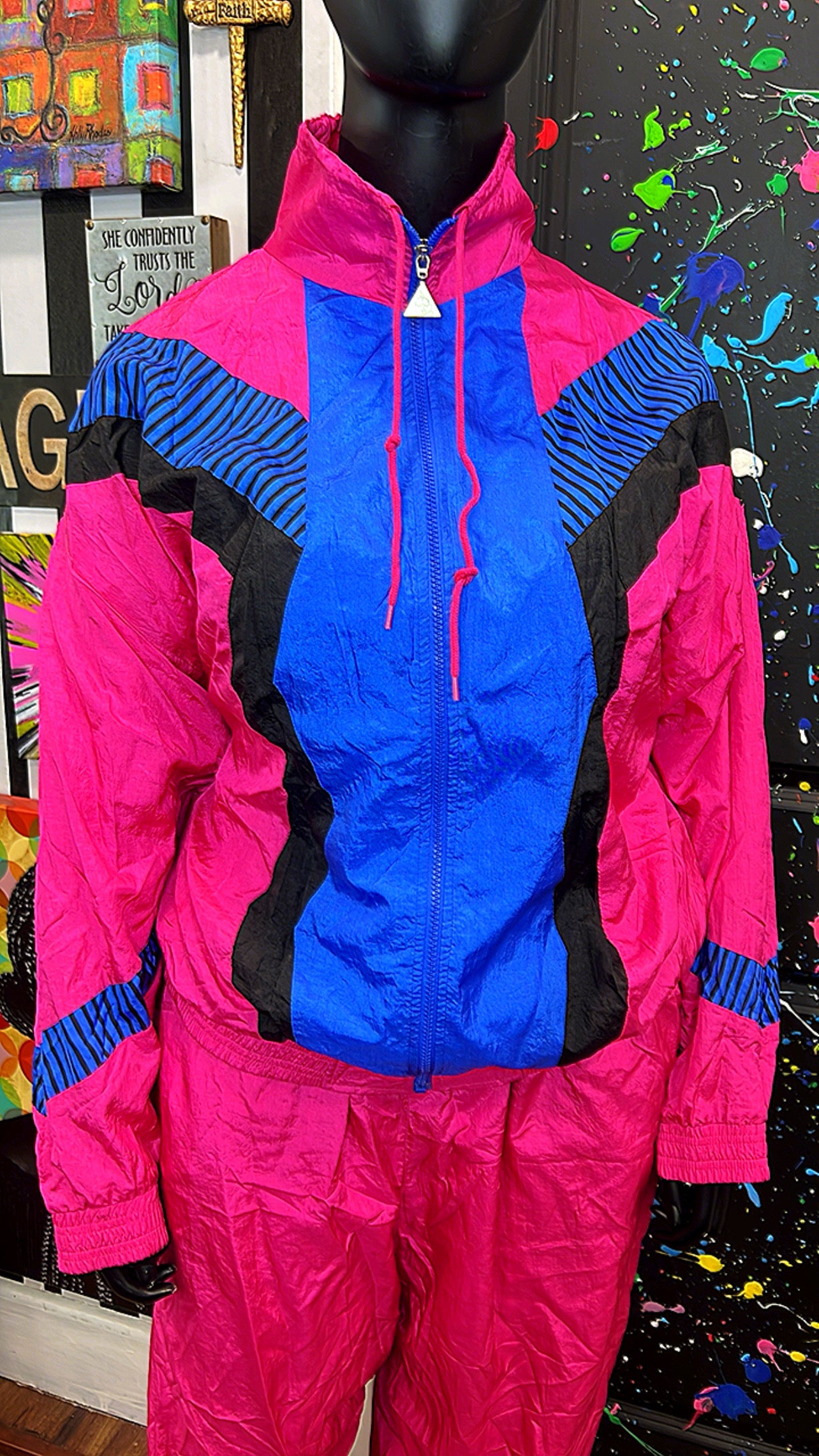 Vintage Pink Black & Blue Windbreaker Set (20/22)