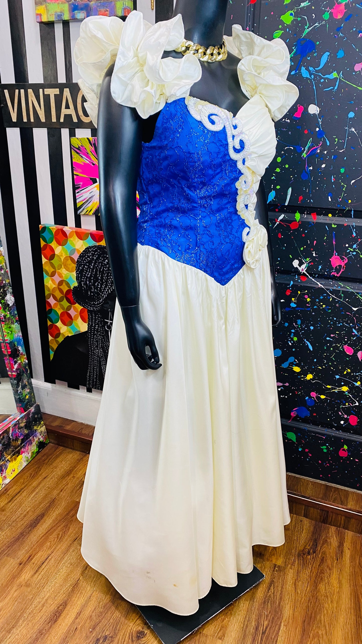 Vintage Blue & Off White Wedding Gown (18) Fits Like a Modern 12/14