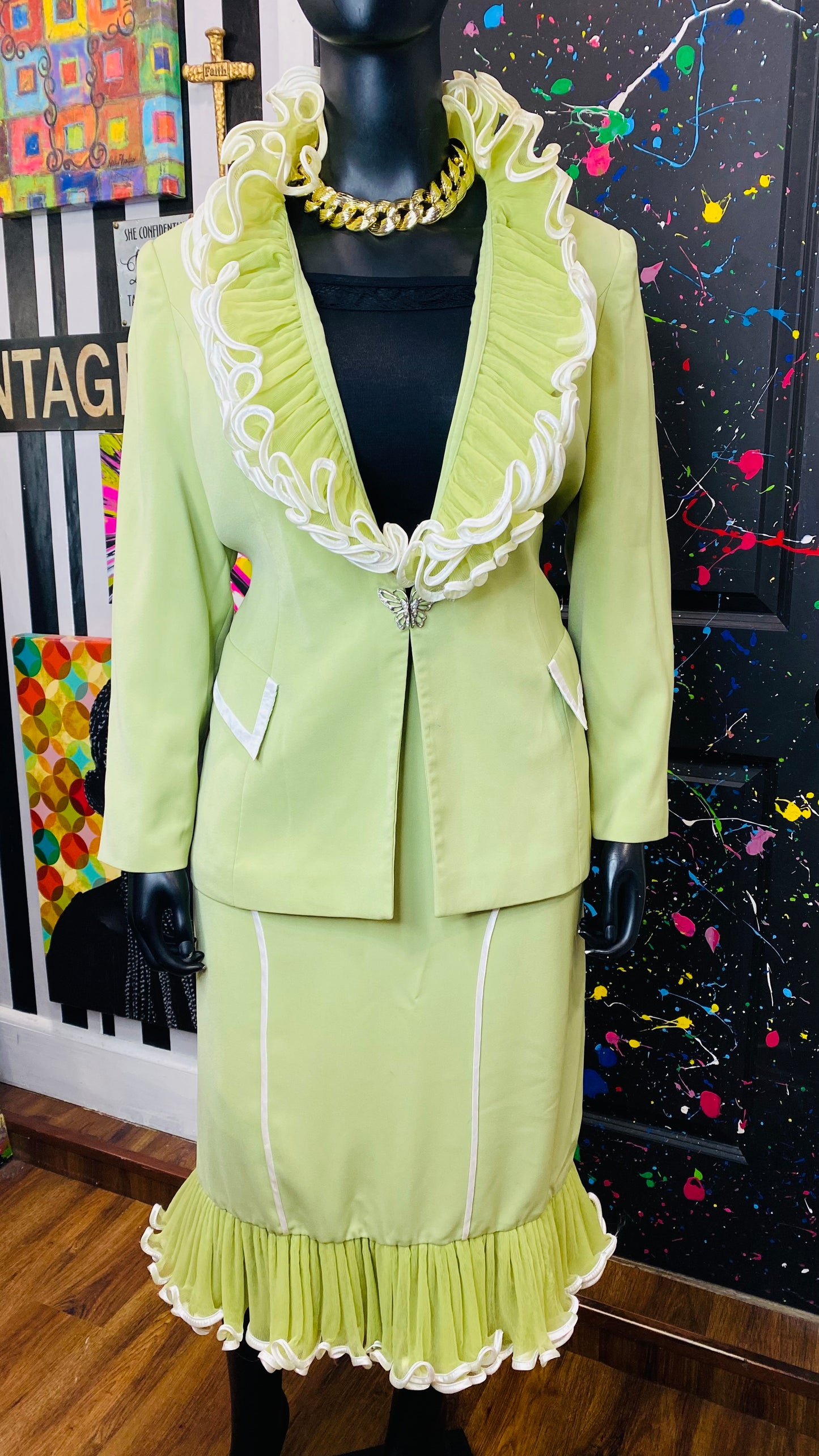 Vintage Dramatic Green & White Skirt Suit (20)