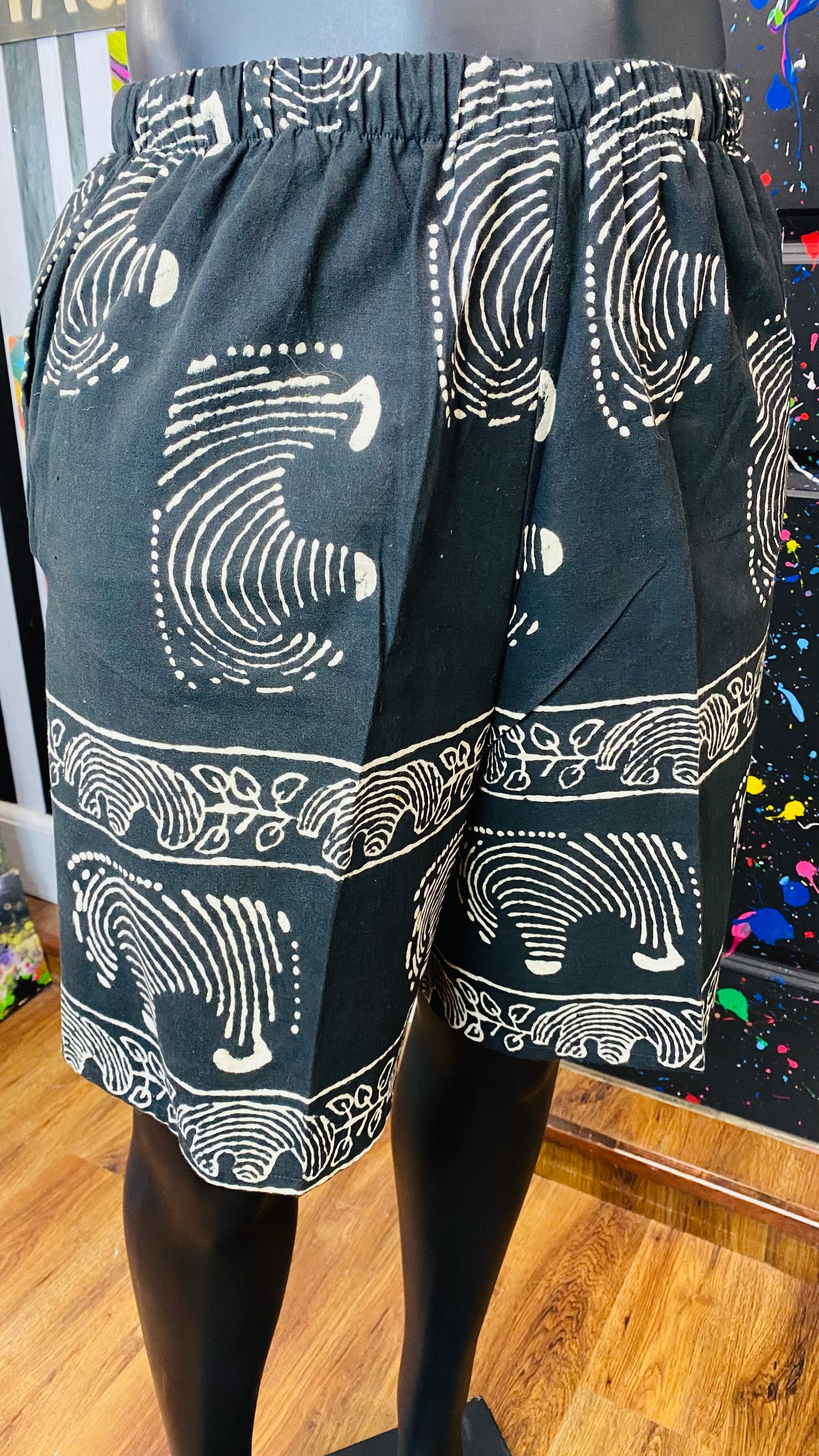 Vintage Tribal Cream & White Shorts Set (16)