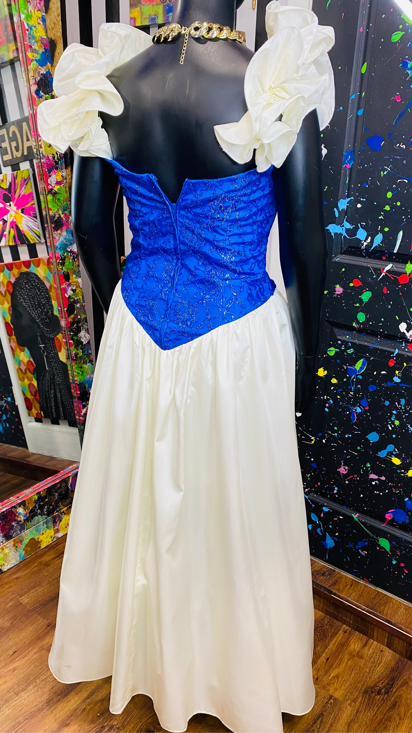 Vintage Blue & Off White Wedding Gown (18) Fits Like a Modern 12/14