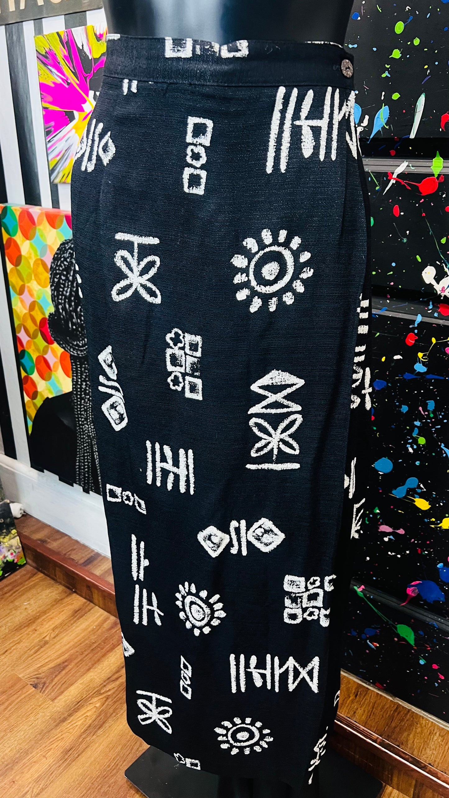Vintage Black & Whie Tribal Print Skirt (12)