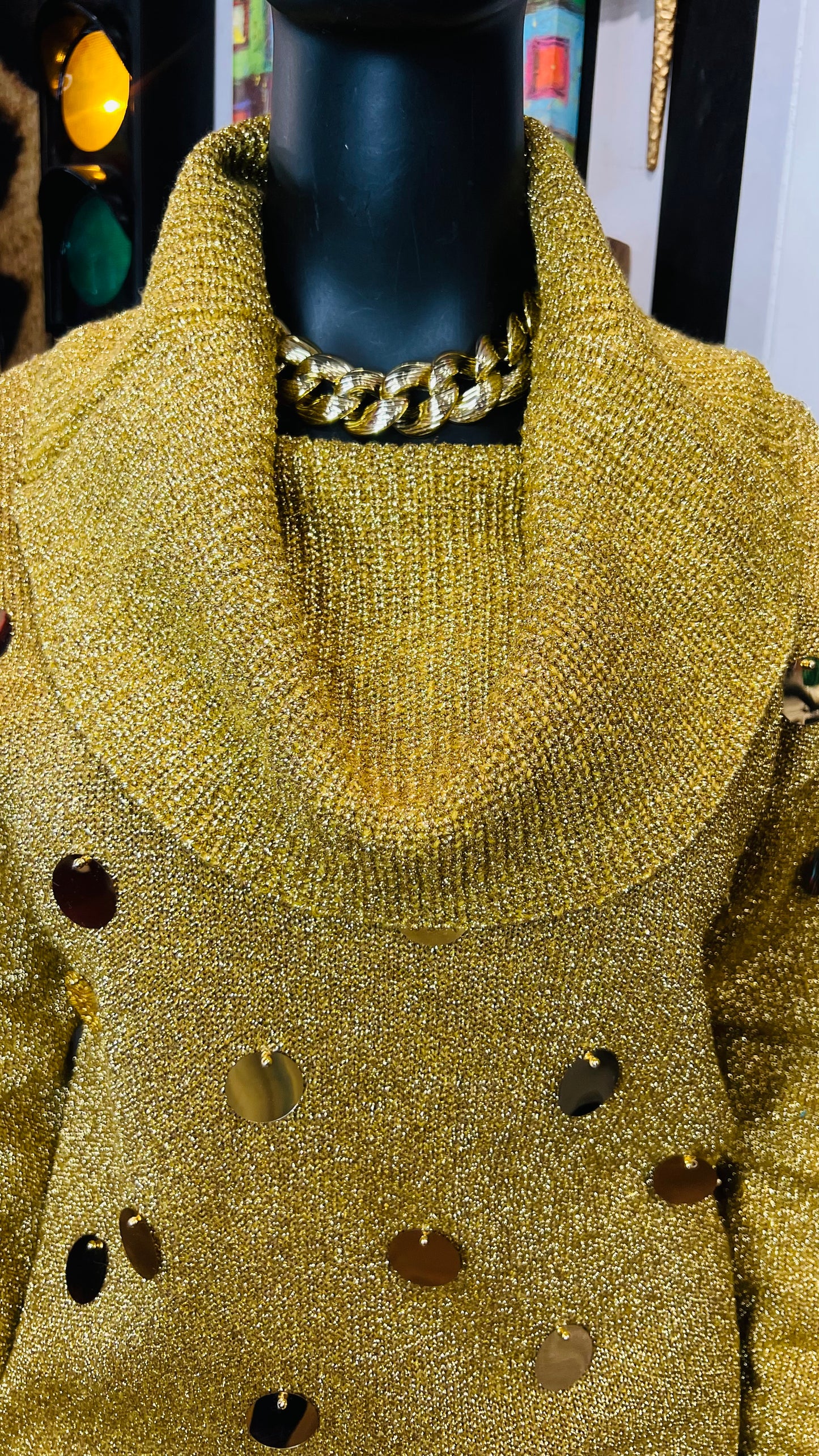 Vintage Plus Size Gold & Circle Sweater (18)
