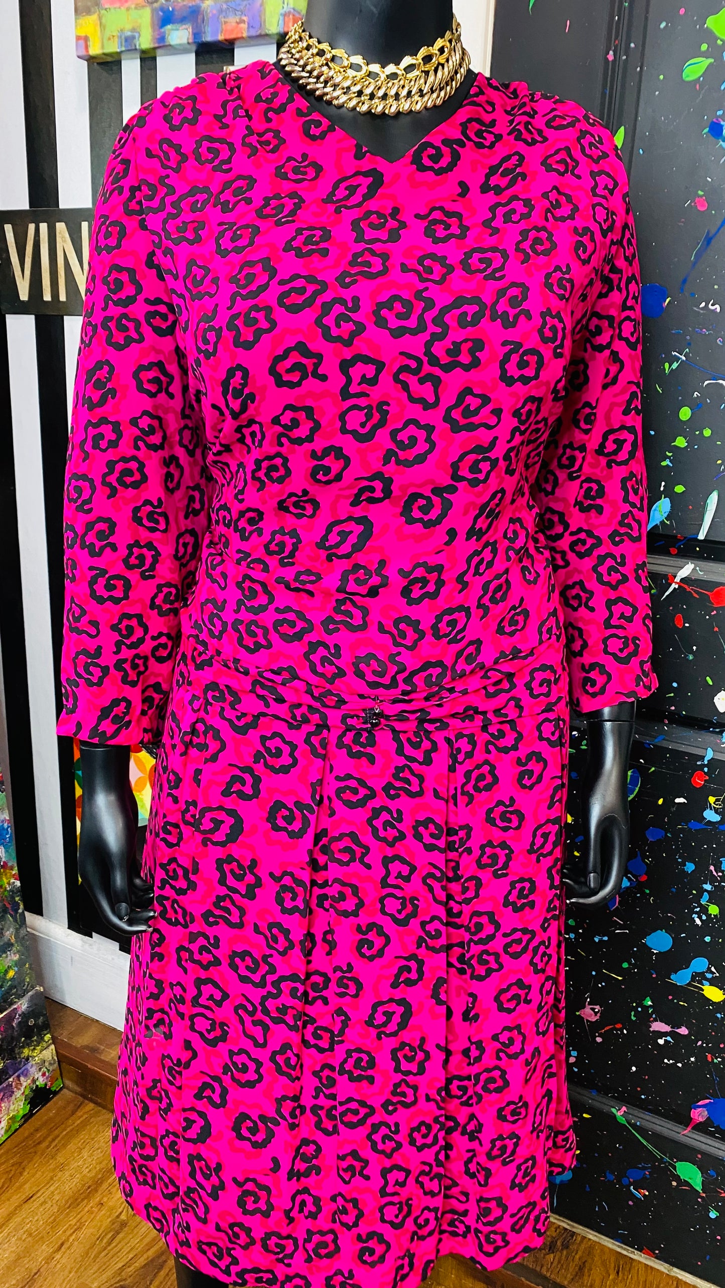 Vintage Pink & Black ‘York’ Skirt Set (24 1/2)