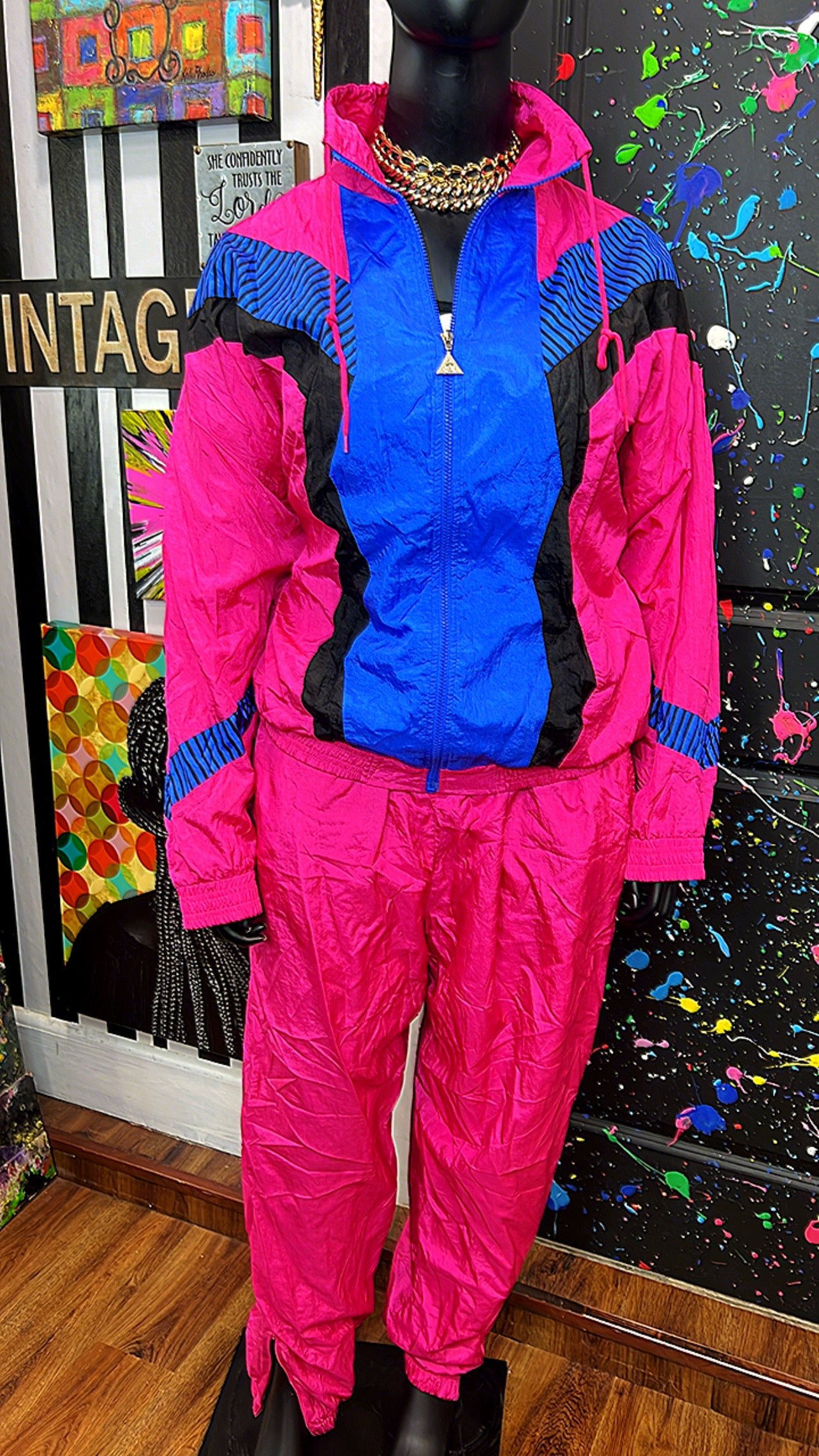 Vintage Pink Black & Blue Windbreaker Set (20/22)