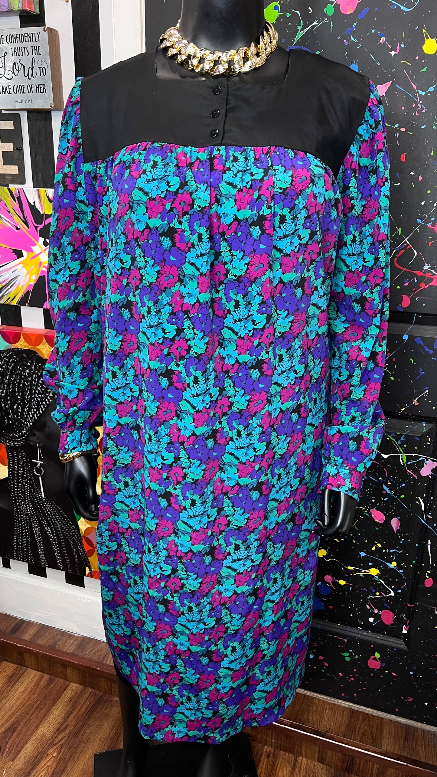 Vintage Floral Dress (26/28)