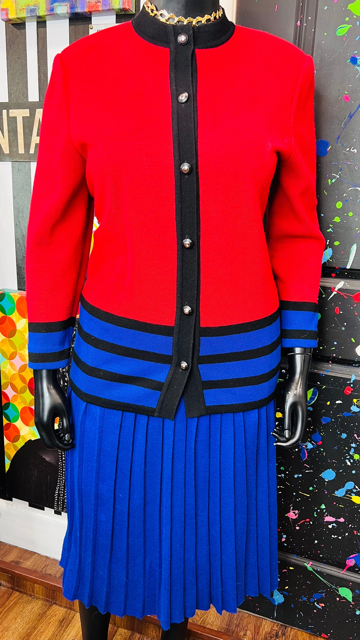 Vintage Blue, Black & Red Pleated Skirt Set (18)