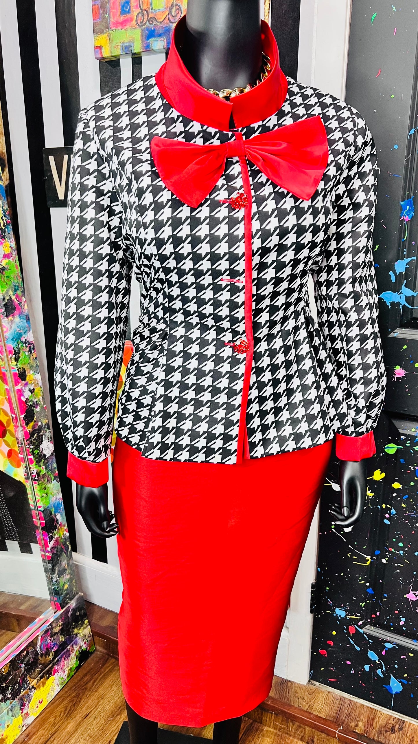 Houndstooth Peplum Waist Skirt Suit (18W)