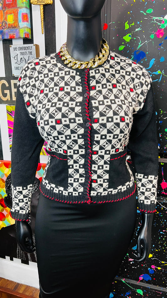 Vintage Black White & Red Cropped Sweater (16)