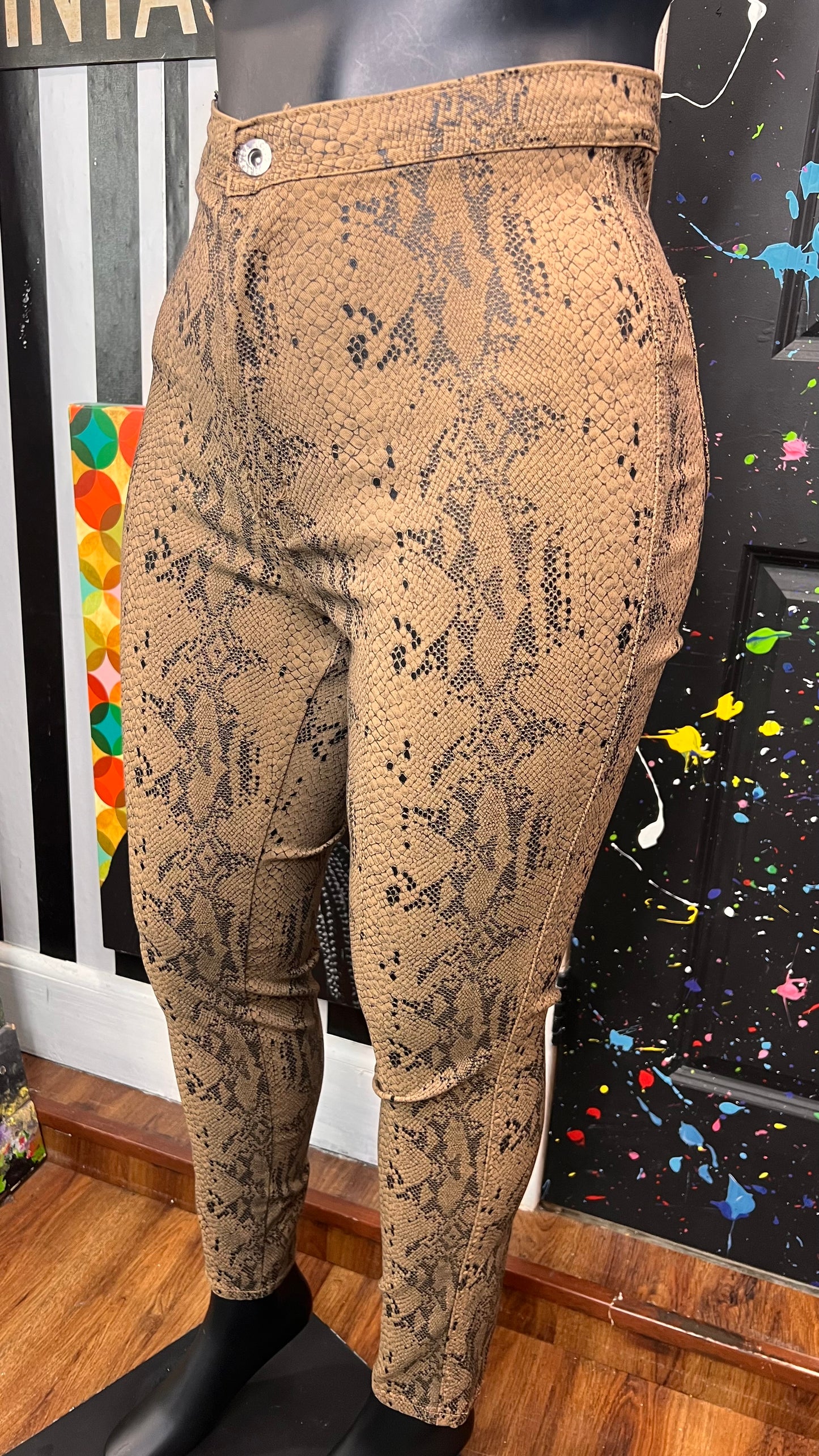 Super Stretchy Snake Skin Pants (16/18)