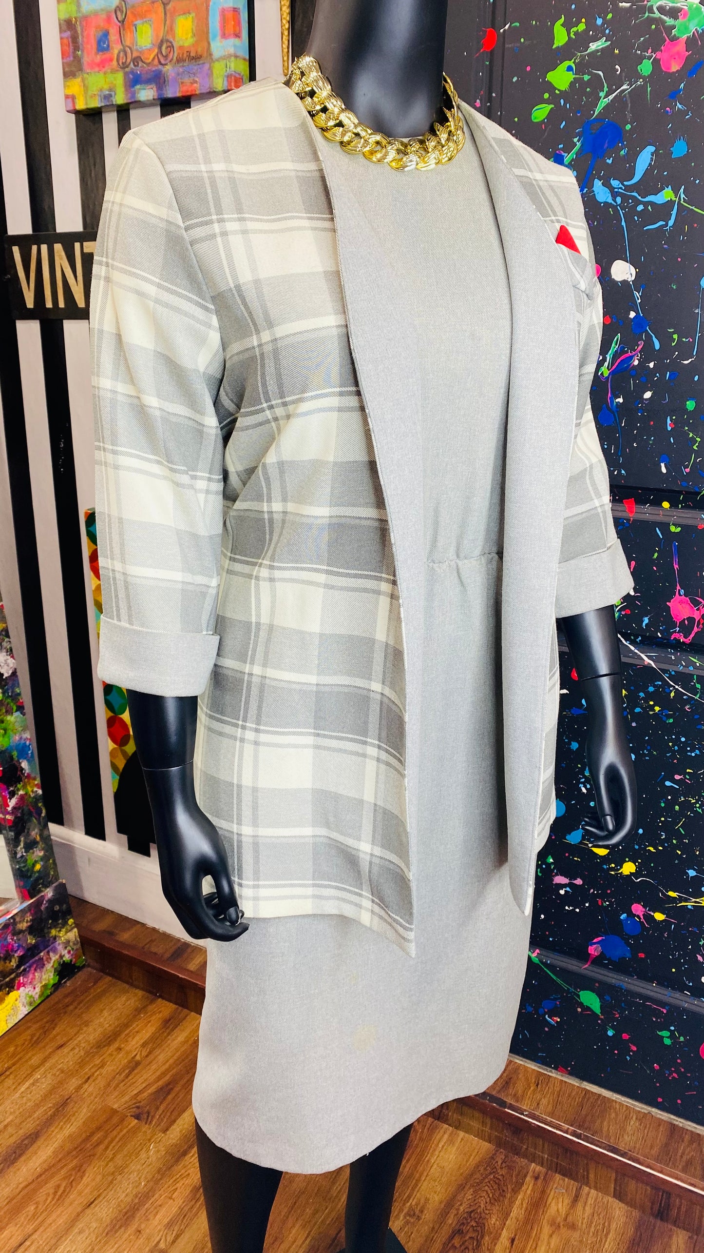 Vintage Gray & White Vintage Dress Set (18)