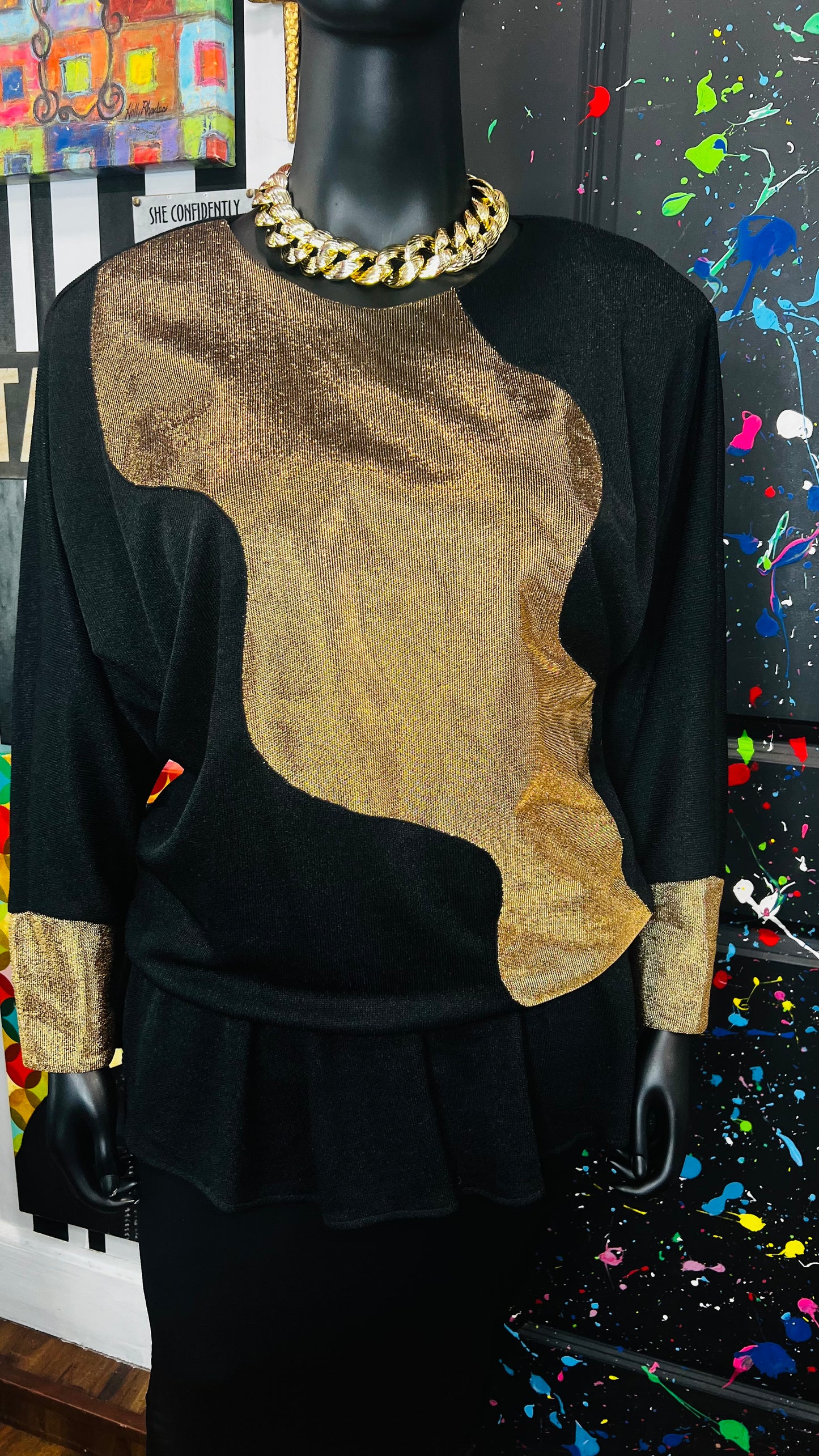 Vintage Gold & Black Sweater (22/24)