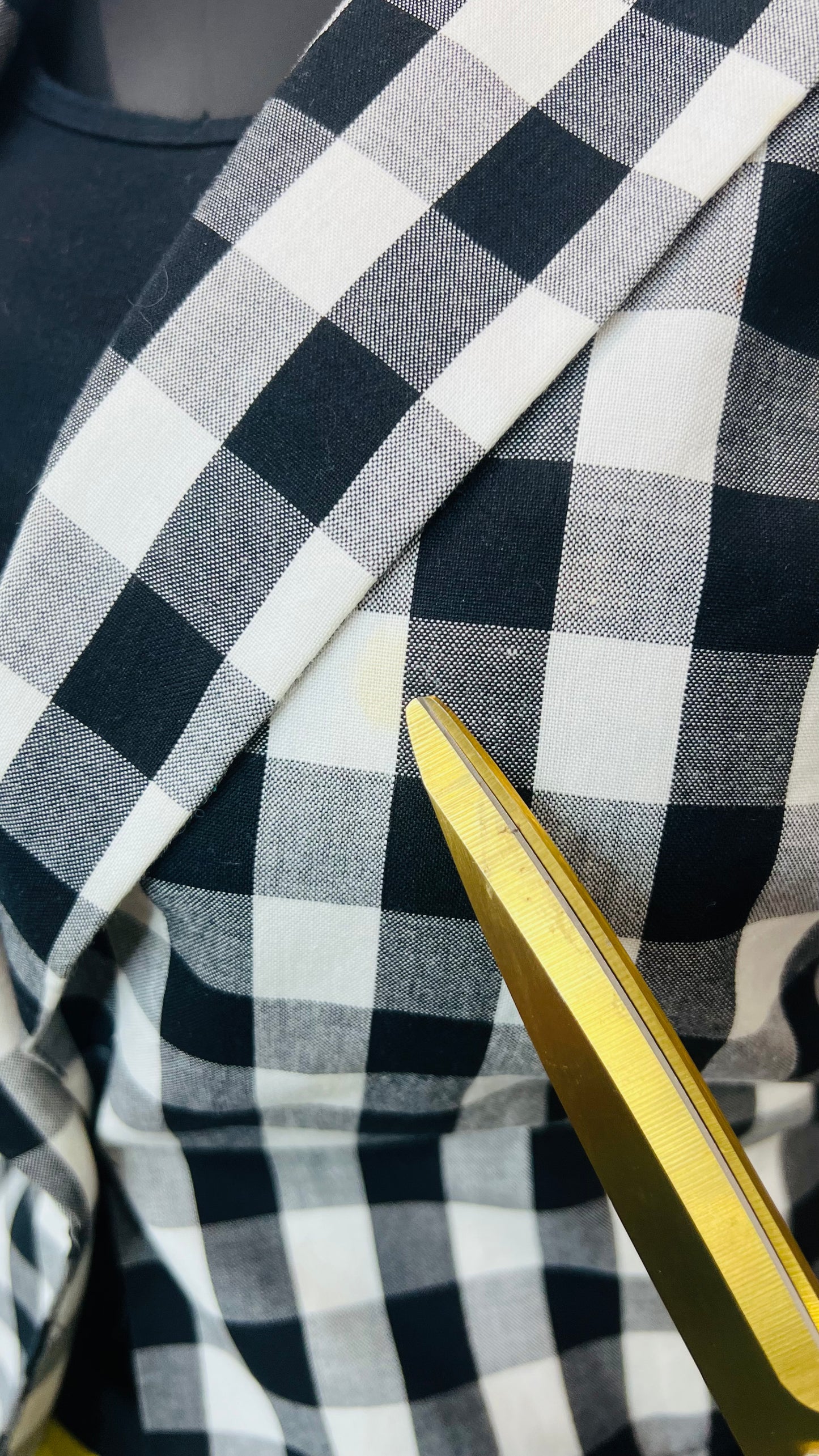 Vintage Checkered Black & White Blazer (18)