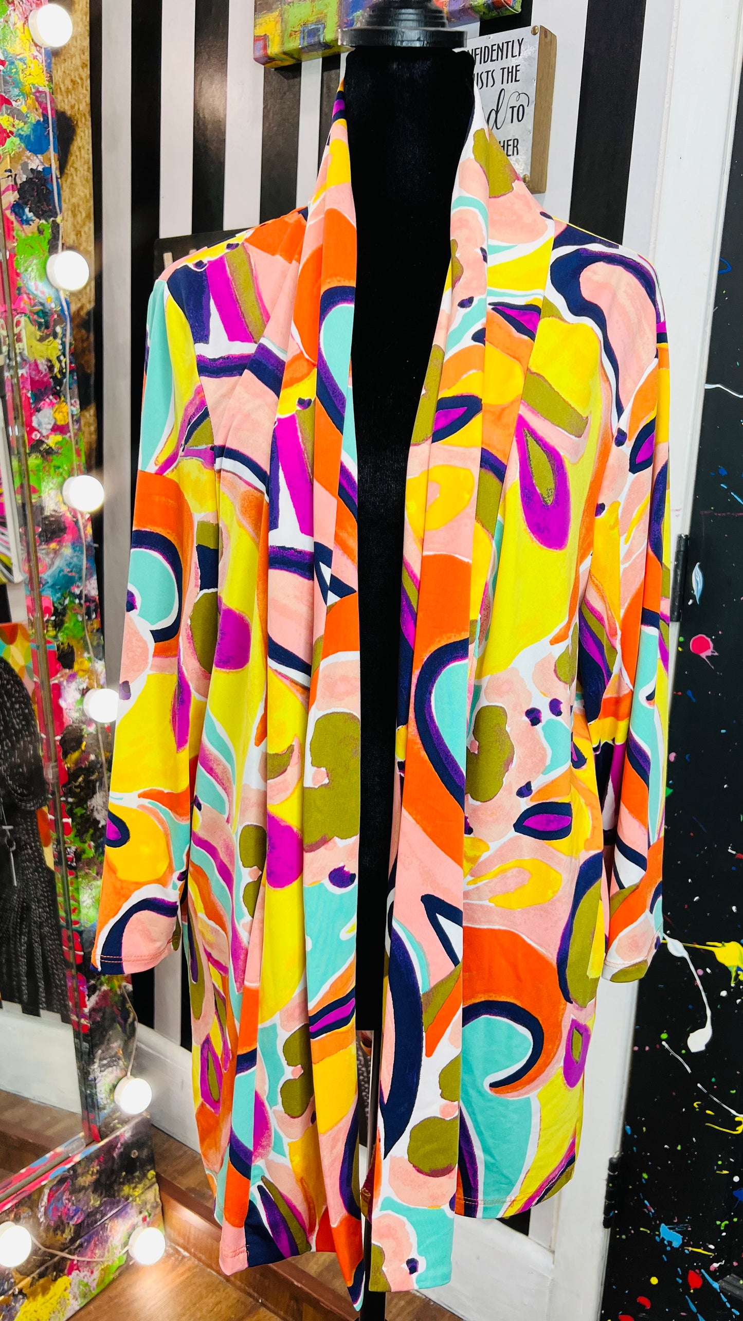 Abstract Short Duster (18)